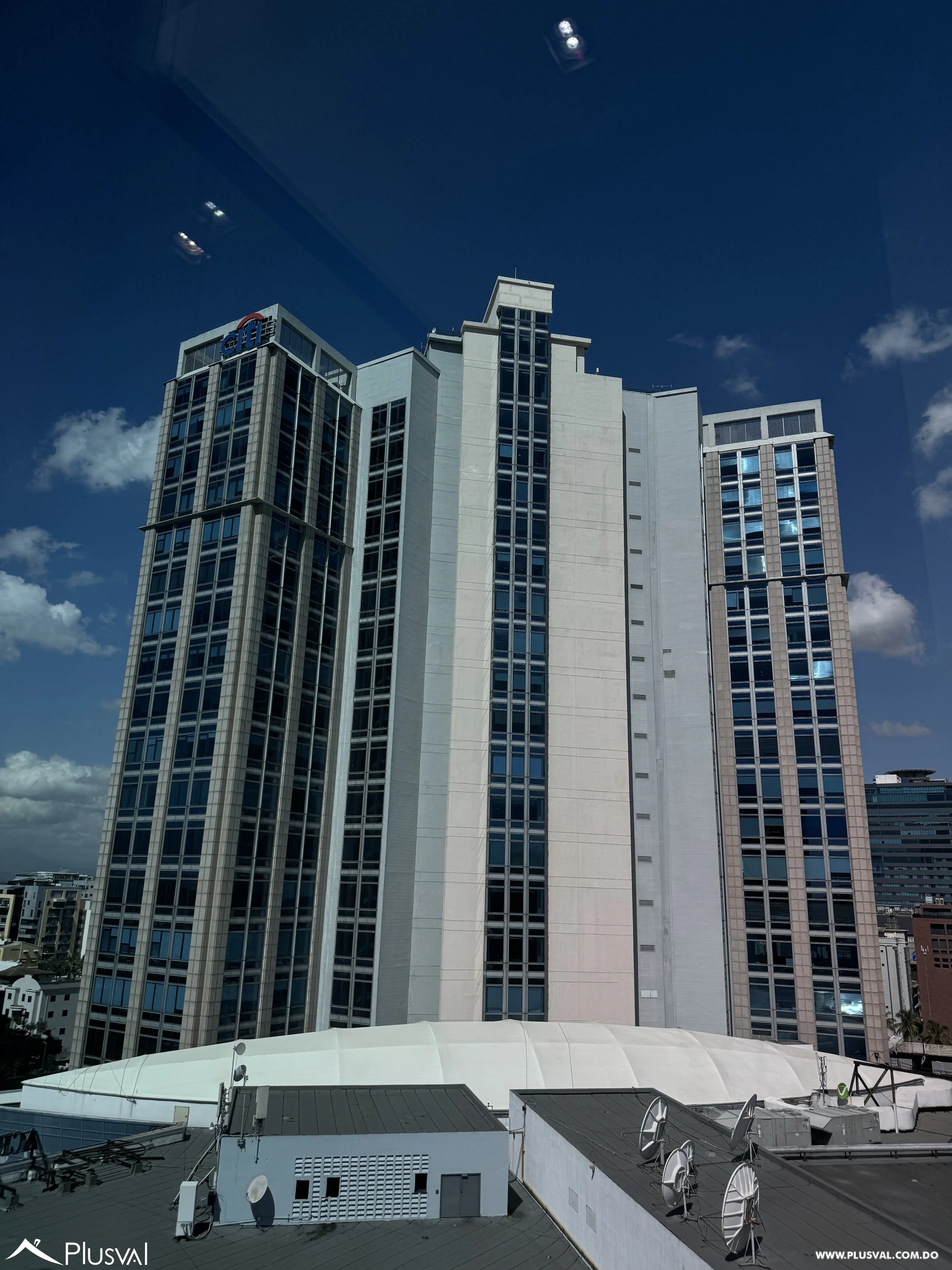 Local en alquiler en corporativo en Piantini 493242