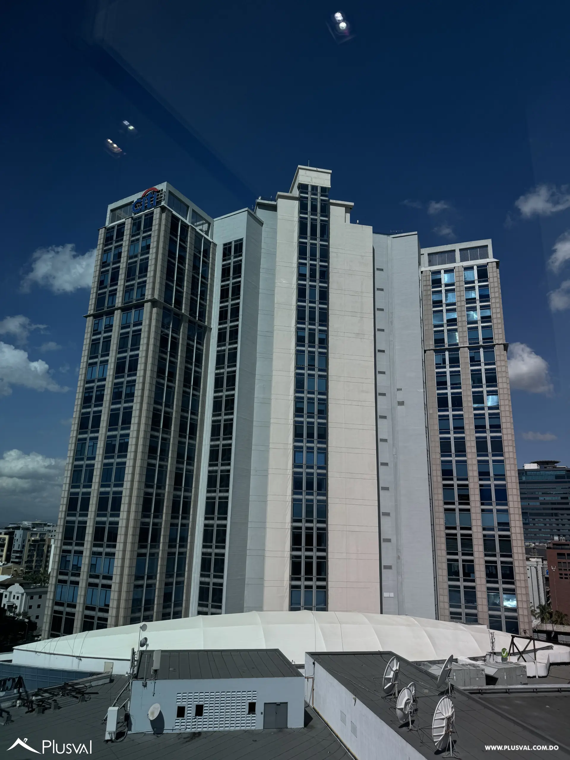 Local en alquiler en corporativo en Piantini 493242