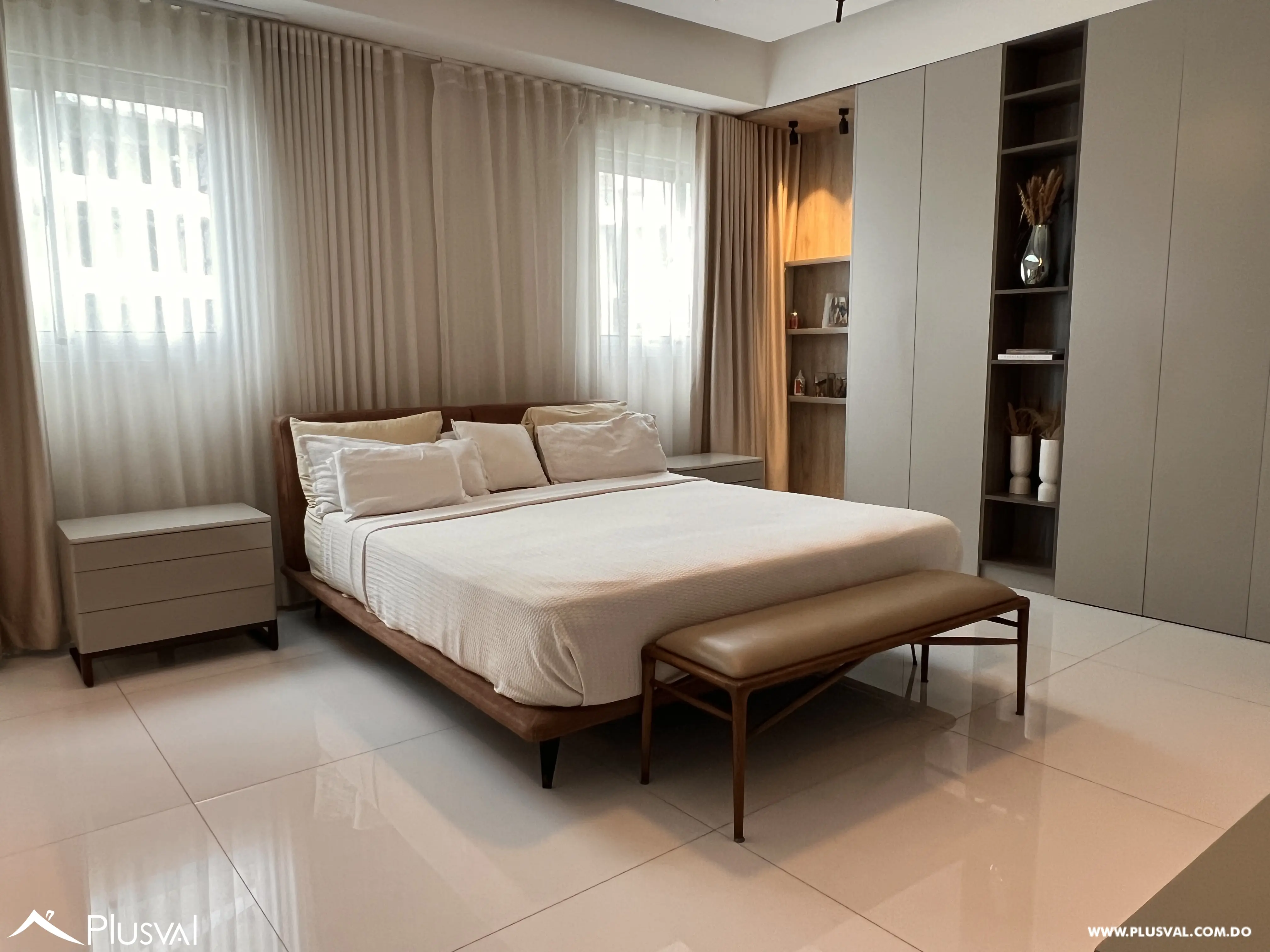 Amplio e Iluminado apartamento de venta en Piantini, piso alto y 5 parqueos 532886