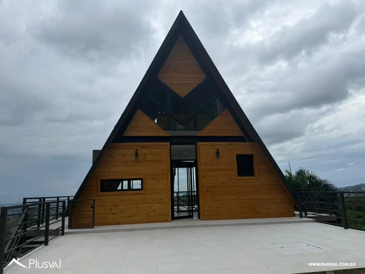 Villa de lujo en venta en Moca, Espaillat – Exclusividad, confort y naturaleza 485846