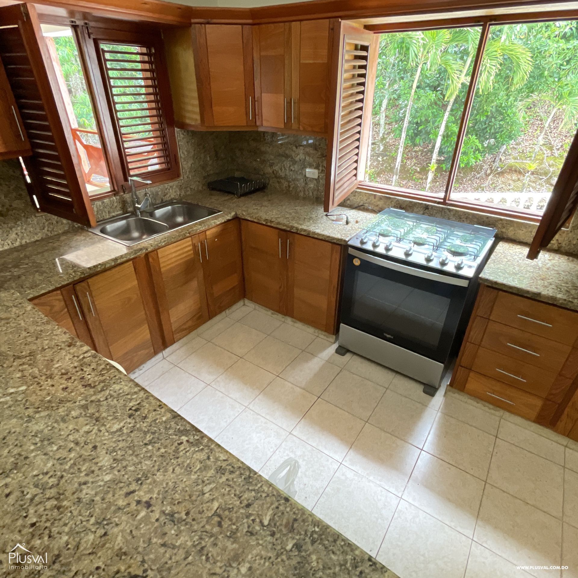 Venta de Villa con 8 Habitaciones en Residencial Exclusivo, Jarabacoa 433218