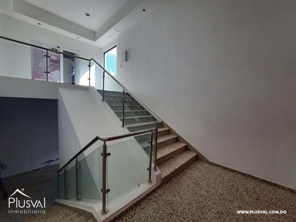 Alquiler de Local en Plaza Comercial en lo Mejor de Piantinii 231485