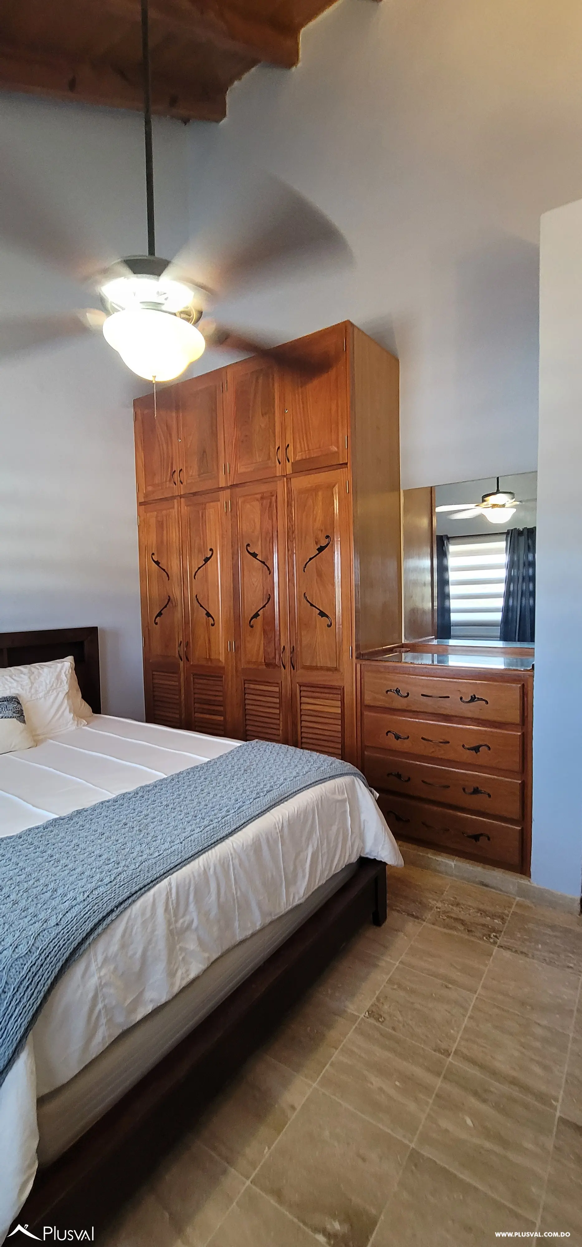 AMPLIO APARTAMENTO EN VENTA EN RESIDENCIAL CERRADO, CON PISCINA Y CON VISTA Y ACCESO DIRECTO A PLAYA BIBIJAGUA, 484332