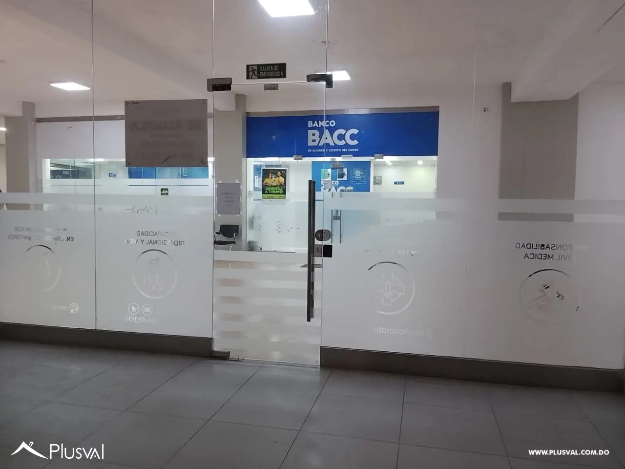 SE RENTA LOCAL COMERCIAL EN BELLA TERRA MALL 479173