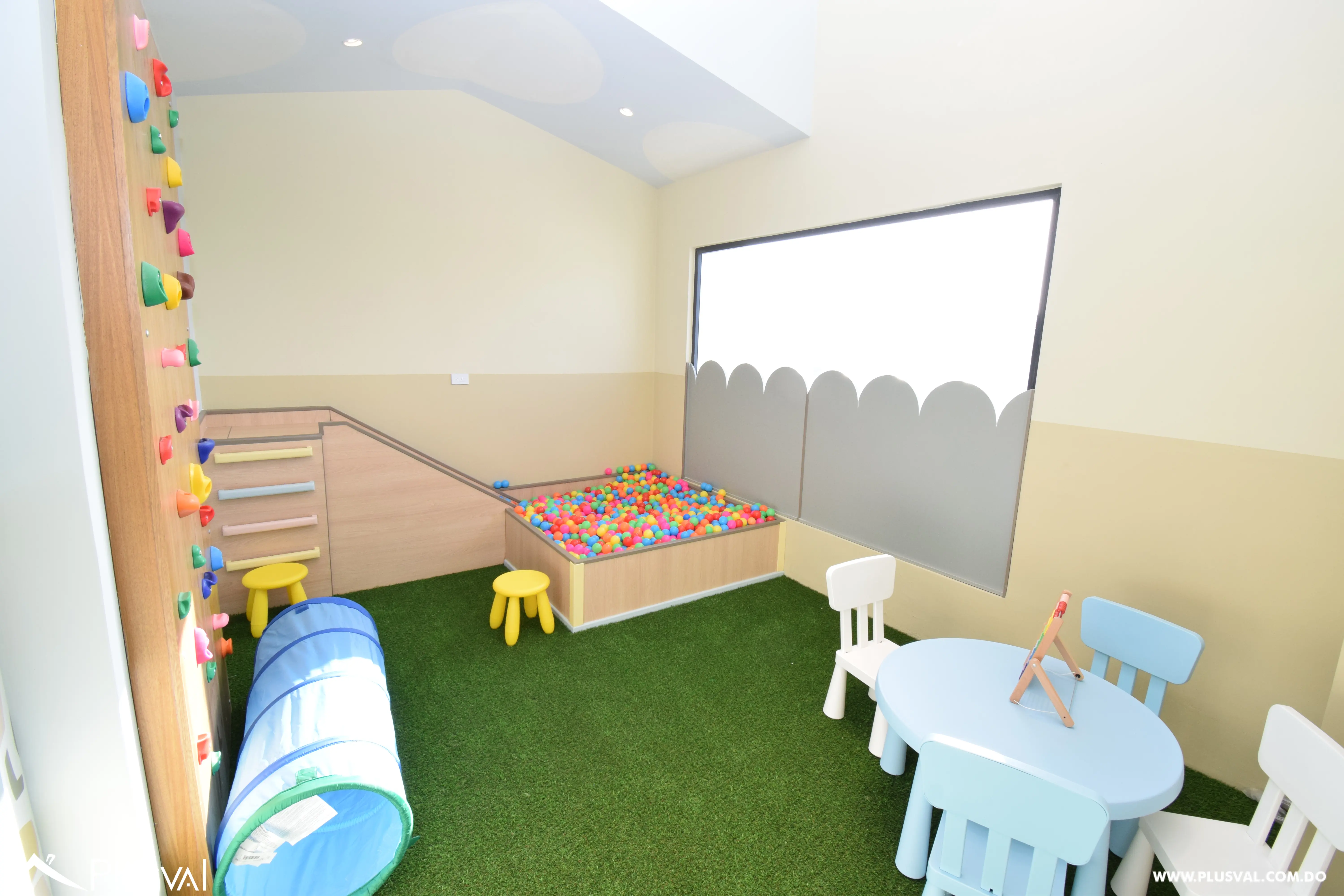 Apartamento  en alquiler vacio con muy buena distribución. 470577