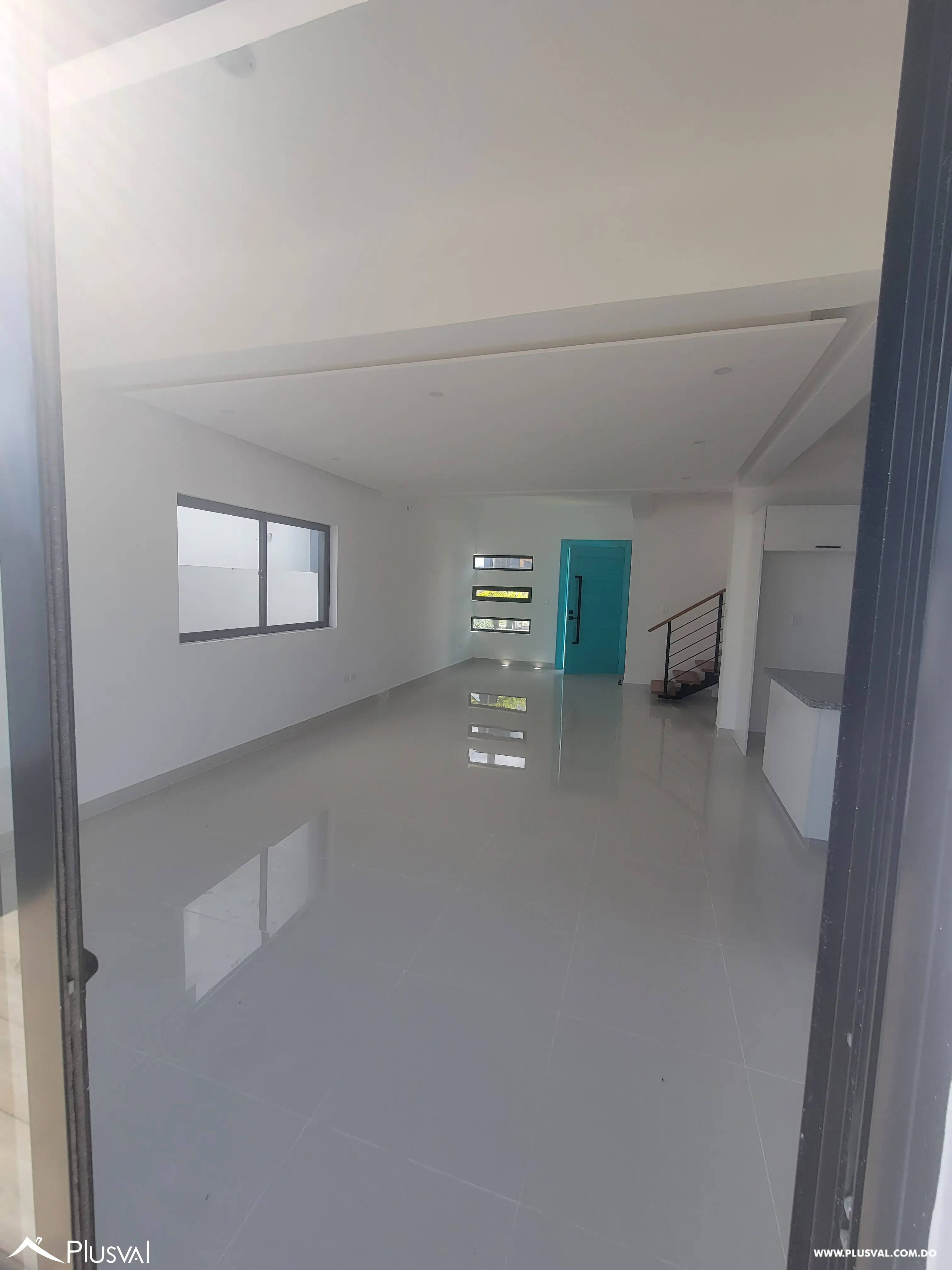 AMPLIA VILLA DE 3 HABITACIONES CON PISCINA Y PATIO EN SECTOR DEL DOWTOWN PUNTA CANA 499583