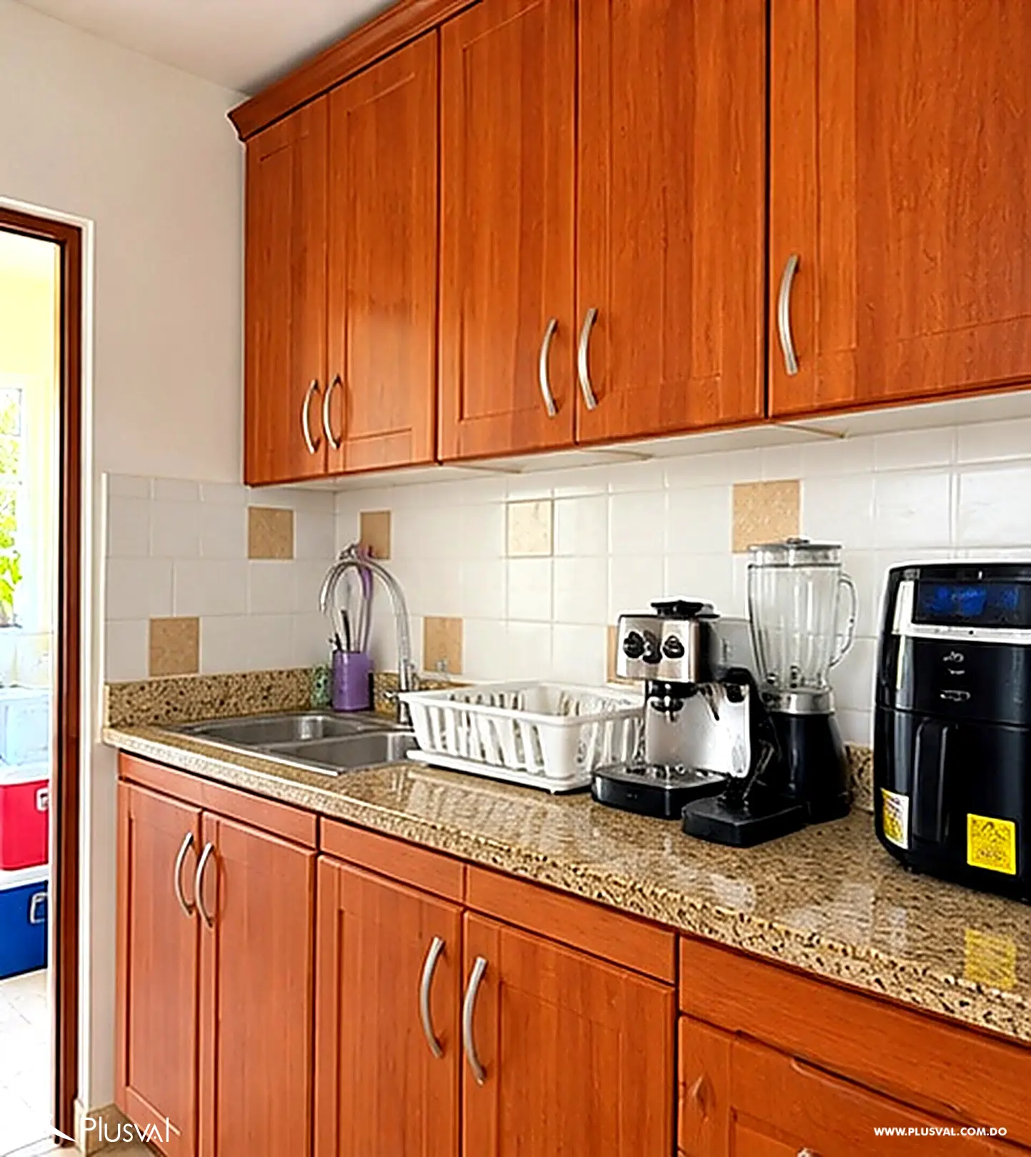 Apartamento con terraza privada 525080
