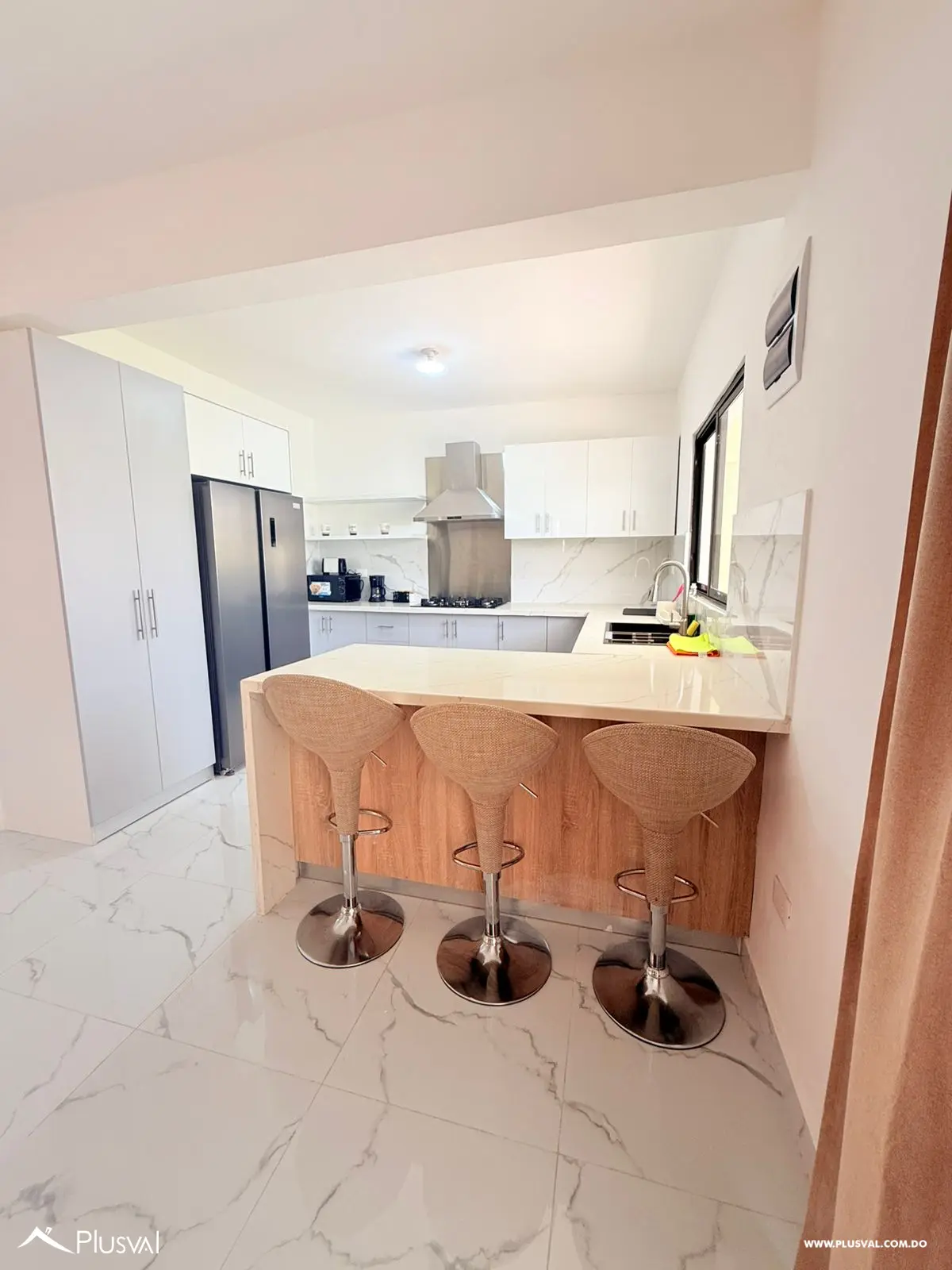 Alquiler de Villa con patio y piscina totalmente amueblado 470253