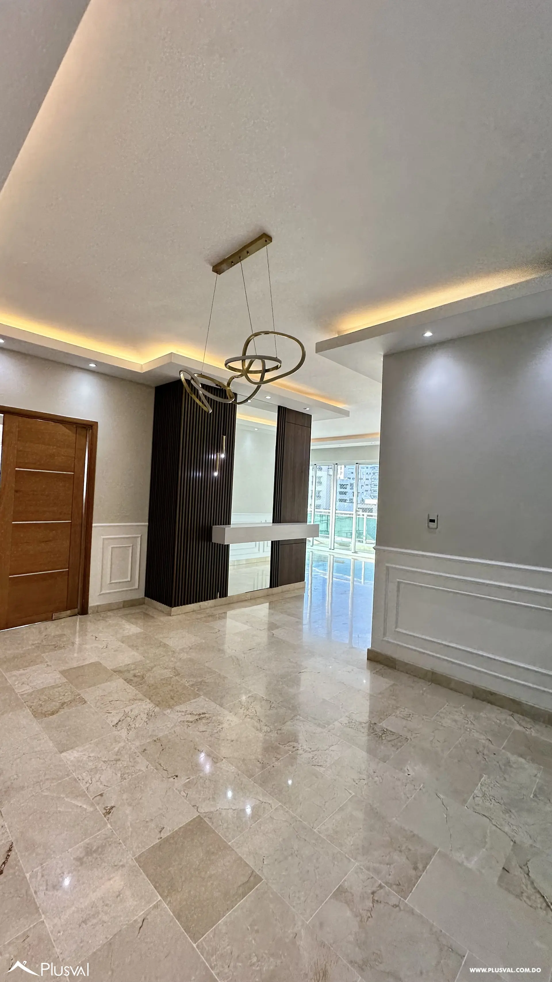 Apartamento en Alquiler en Naco 3 Habitaciones Cerca del Parque La Arboleda 517329