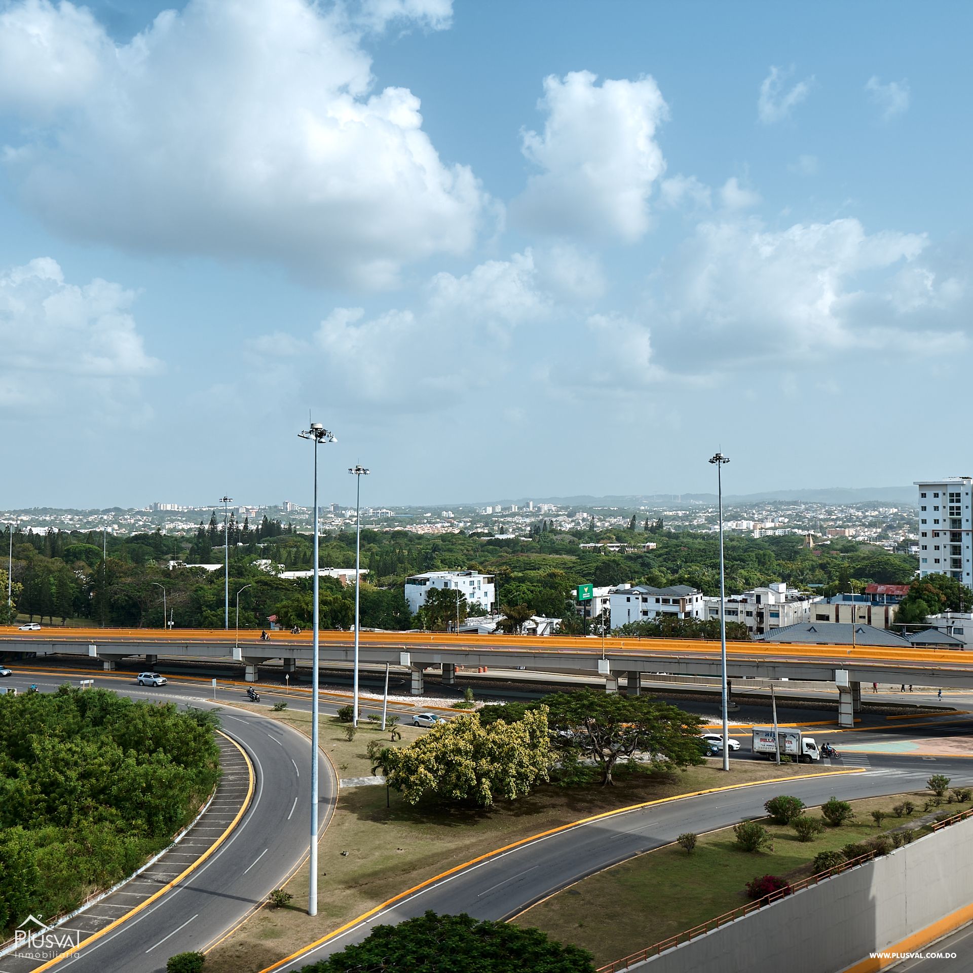 Moderno y exclusivo apartamento ubicado en el piso 8 de una torre residencial en el polígono central de la ciudad 446560
