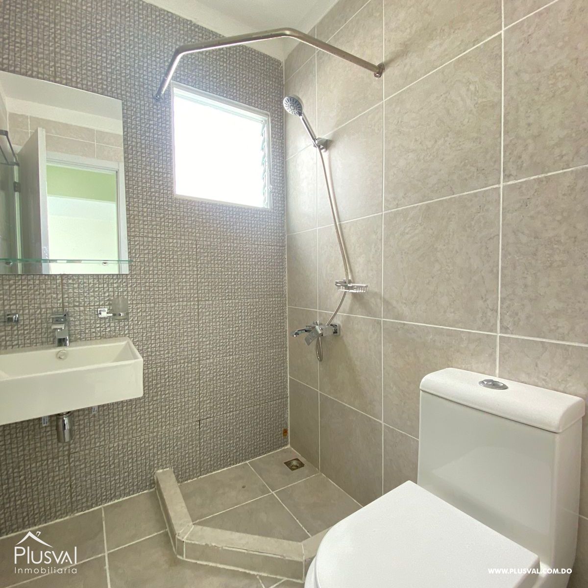 Apartamento listo en residencial Las Cayenas 340001