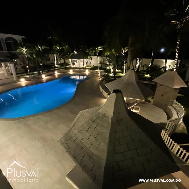 Villa de lujo con piscina en venta, en Bavaro 355495
