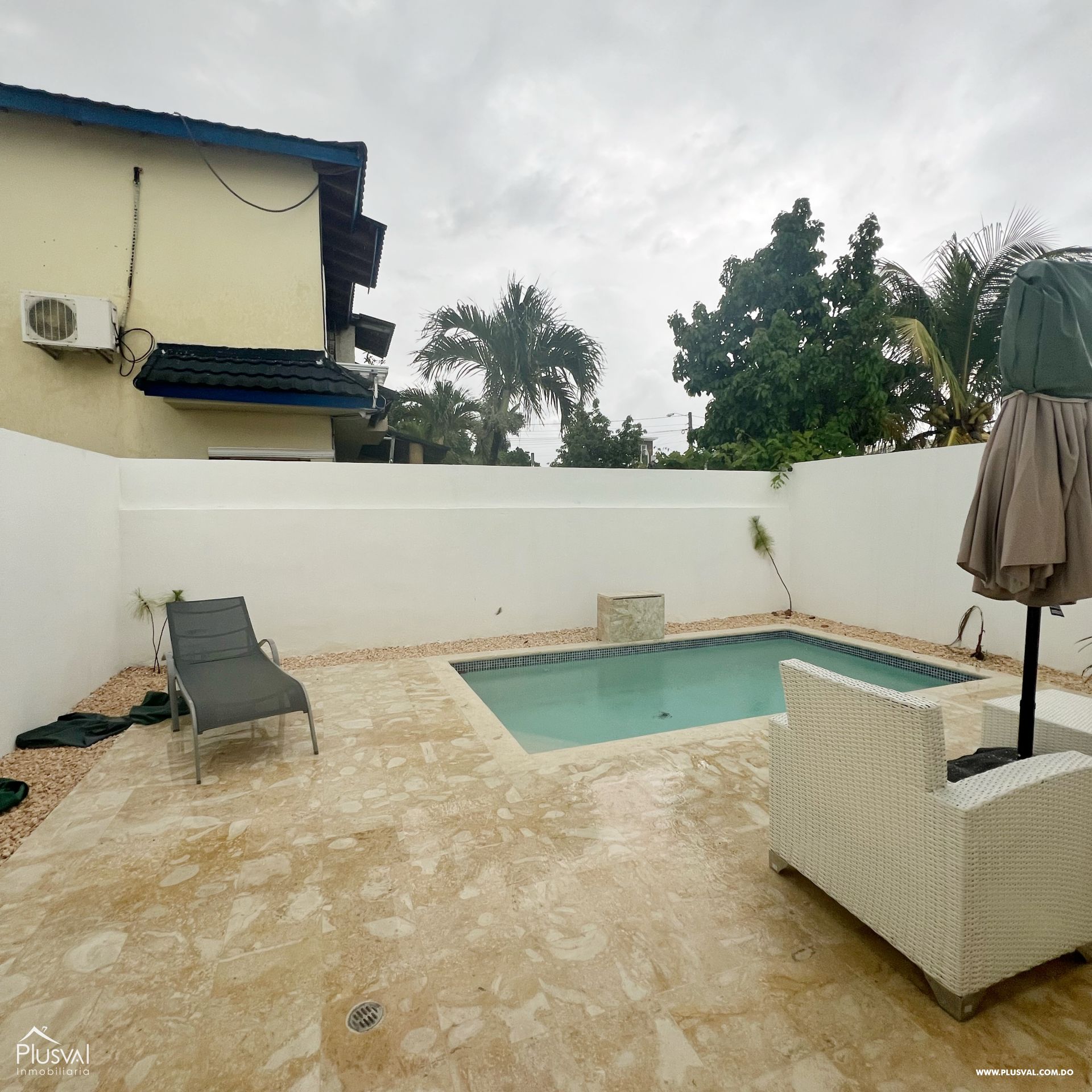 Espaciosa casa de dos niveles en renta en el paraiso de Punta Cana 373704