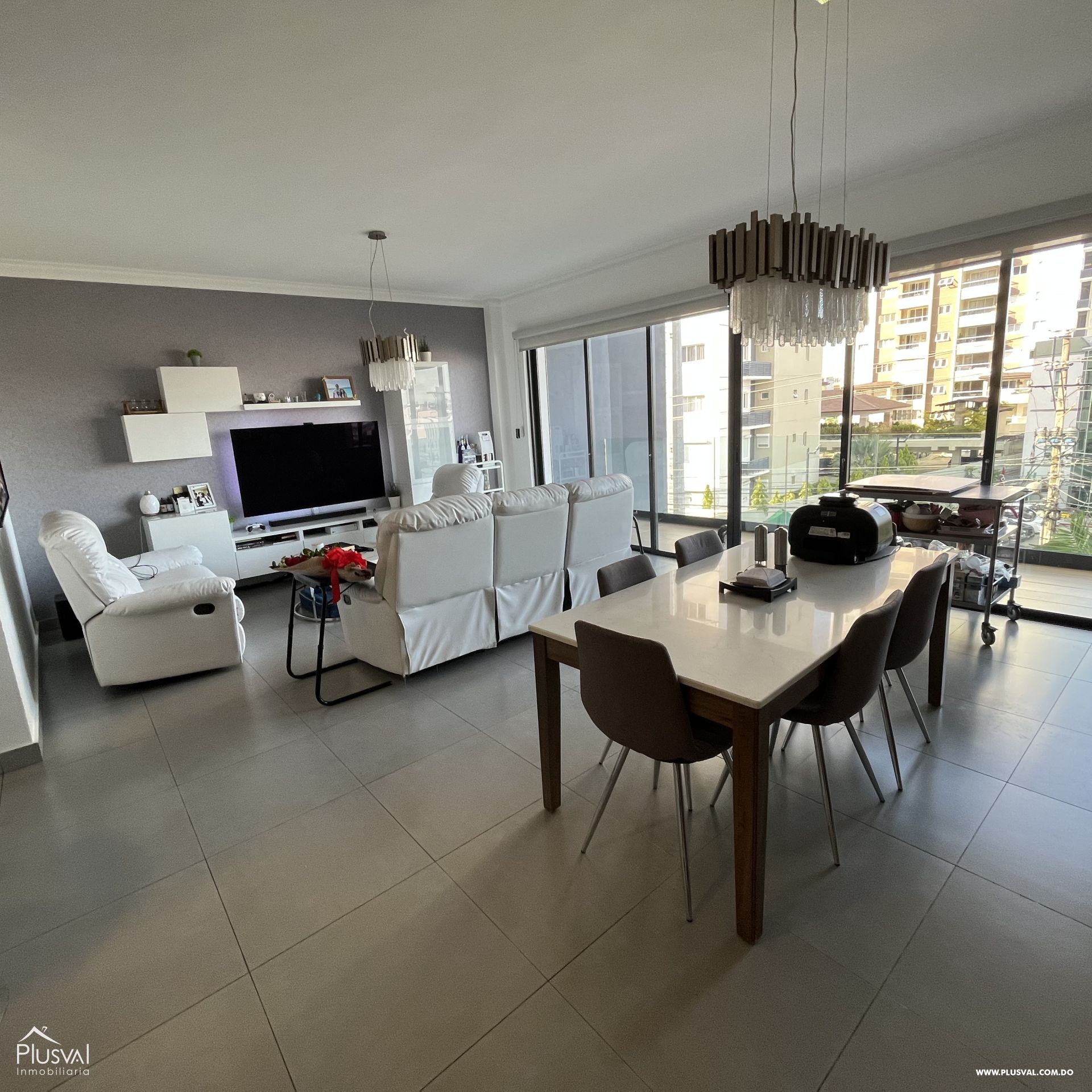 Amplio apartamento en el centro del sector de Serralles 327736