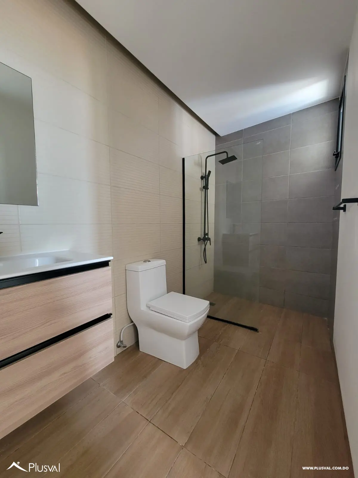 Amplio Apartamento ubicado en la Trinitaria con acceso a Atractivas Amenidades 497720