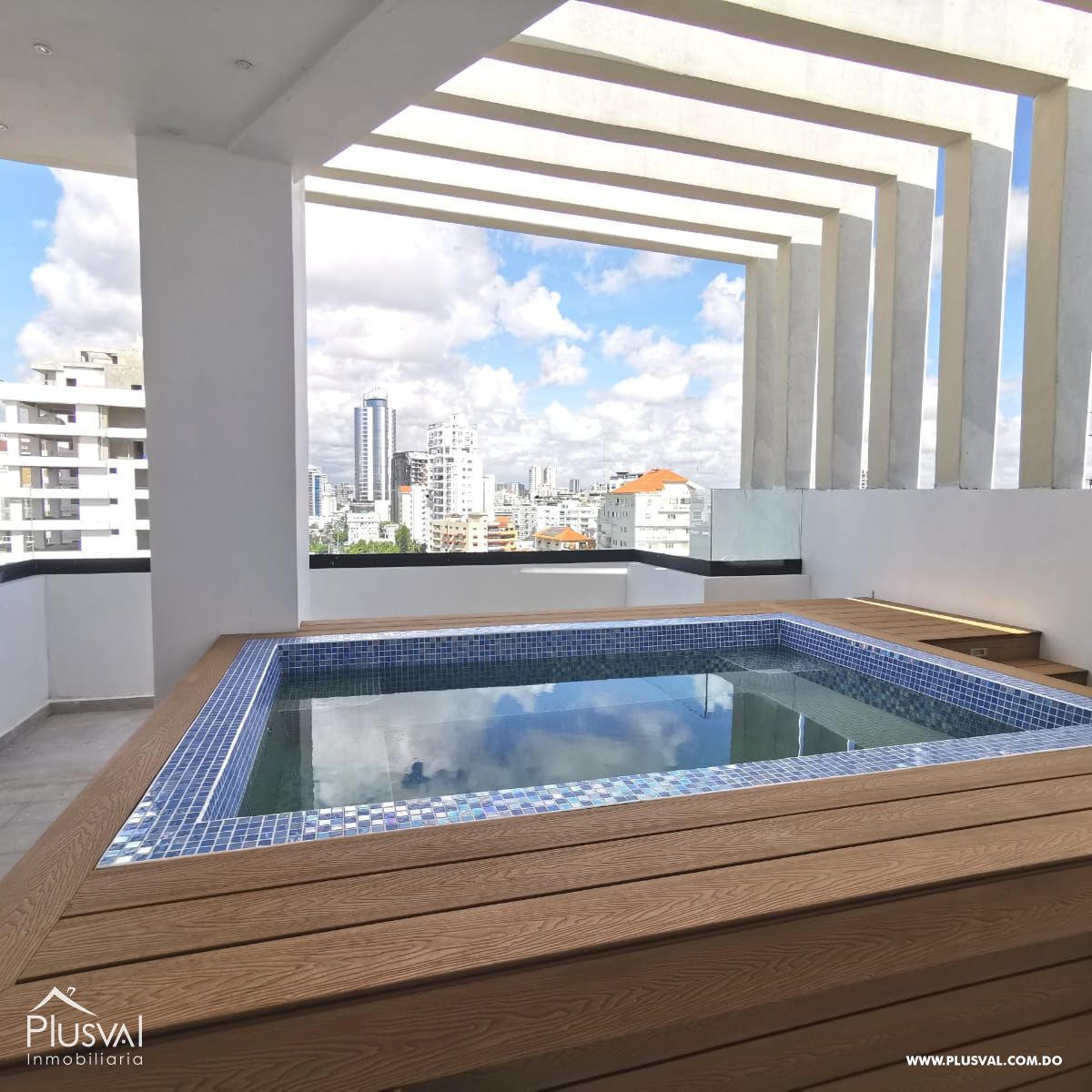 Se alquila apartamento en Naco con areas sociales 436151