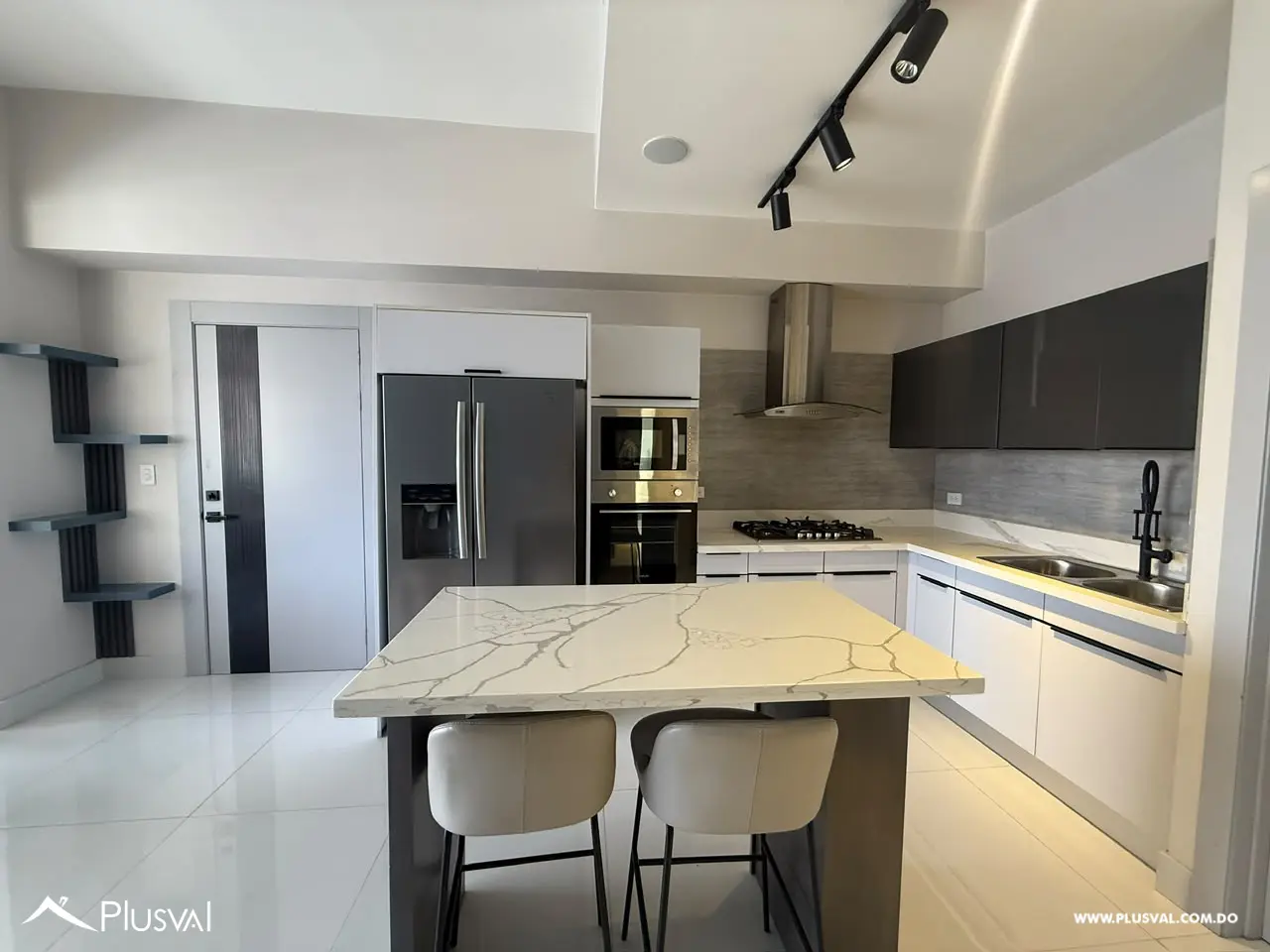 Lujoso apartamento amueblado de 2 Habitaciones en alquiler, en la mejor zona de Piantini 520352