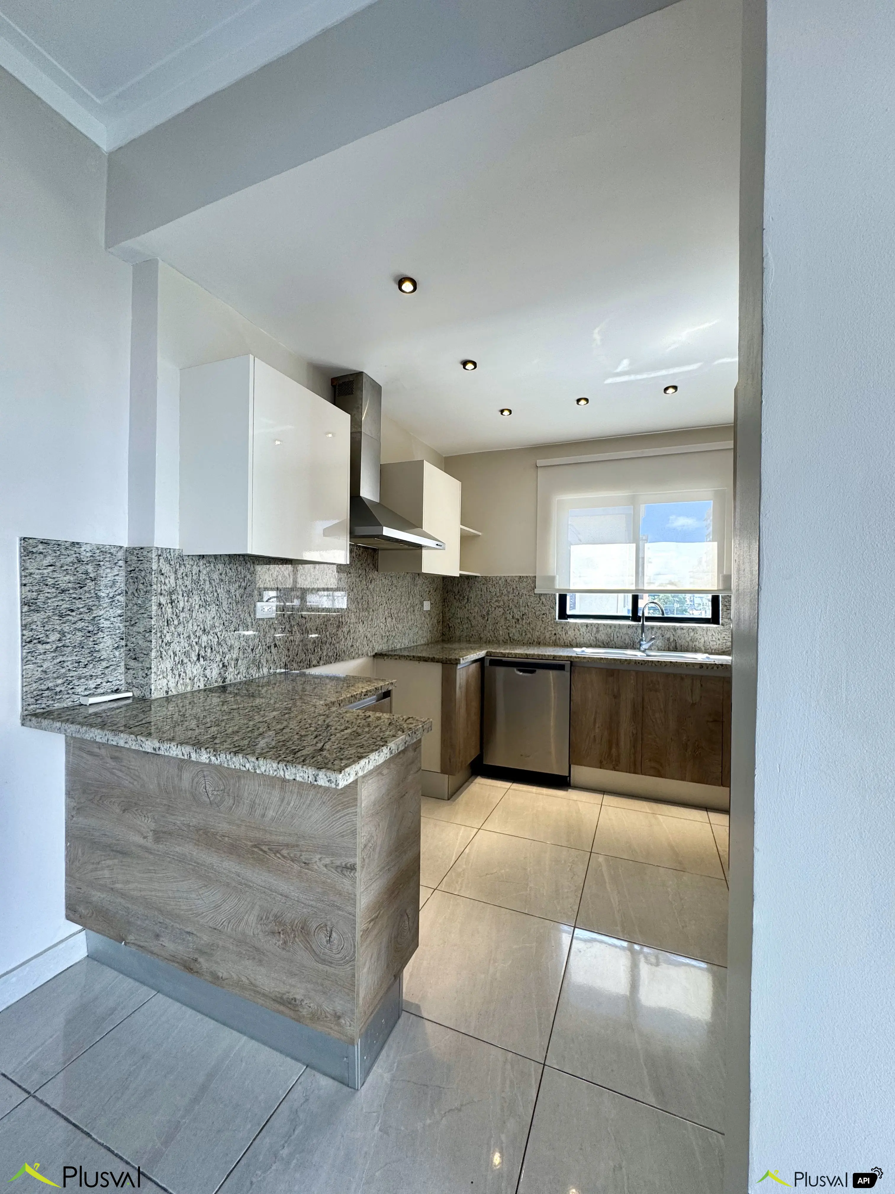 Amplio apartamento en Venta - Evaristo Morales 449983