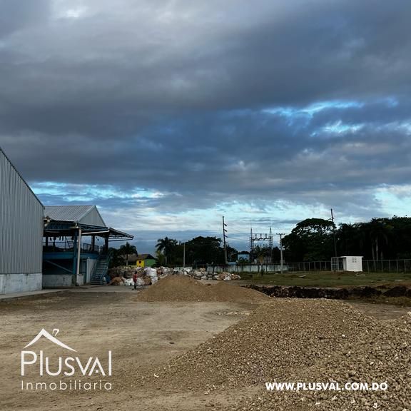 Solar en Venta con nave central en el Sector del Higuero 358180