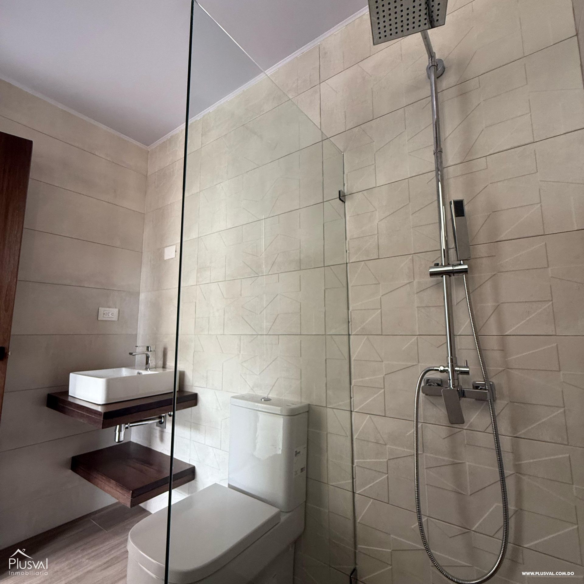 Apartamentos en torre moderna en La Moraleja 418971