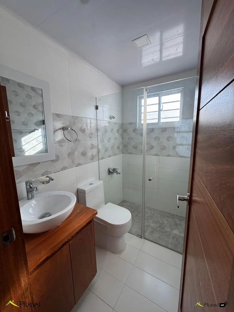Primer piso con Patio y picuzzi. 448403