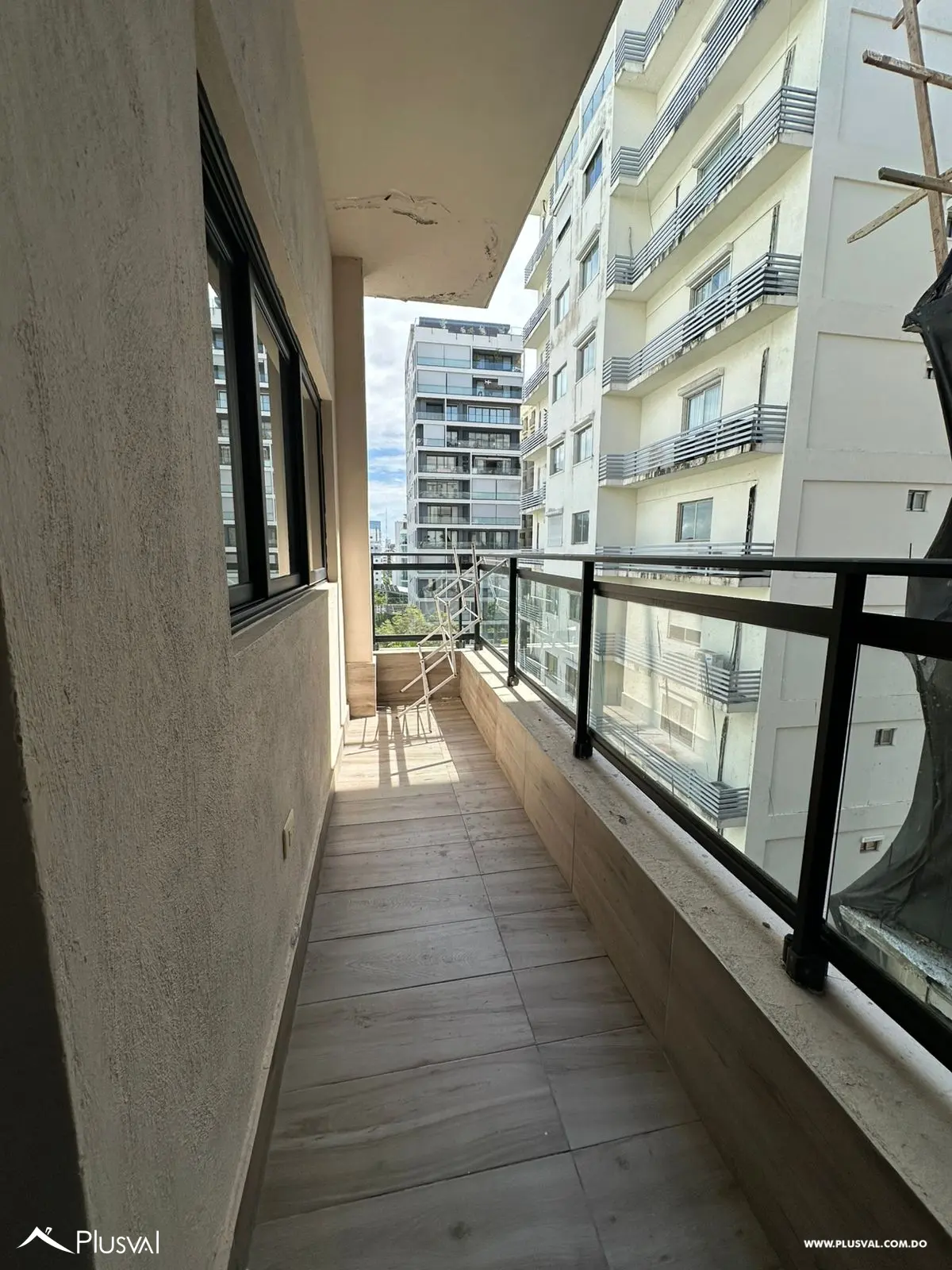 Amplio apartamento amueblado en piantini. 492084