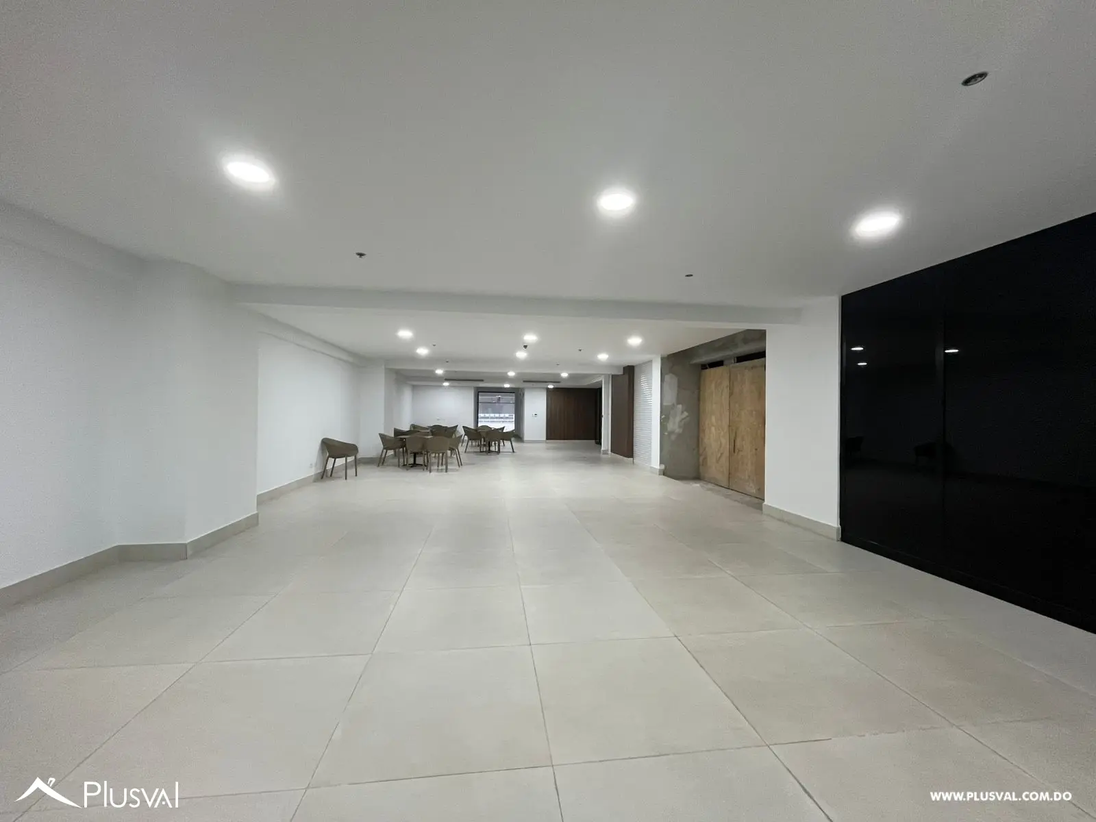 Oficina en prestigiosa torre empresarial en Piantini 468989