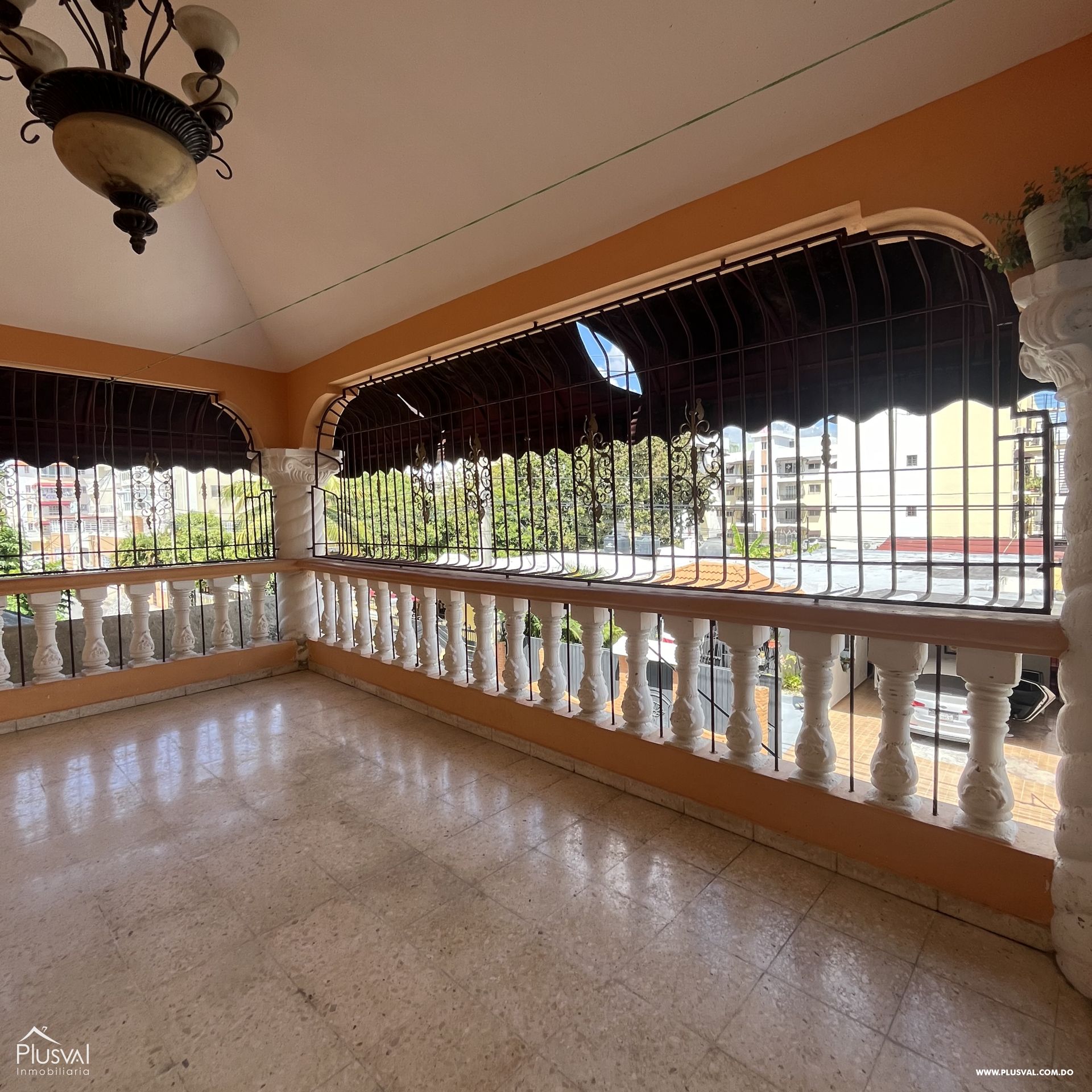 Casa en venta en Vista Hermosa en Santo Domingo Este 338250