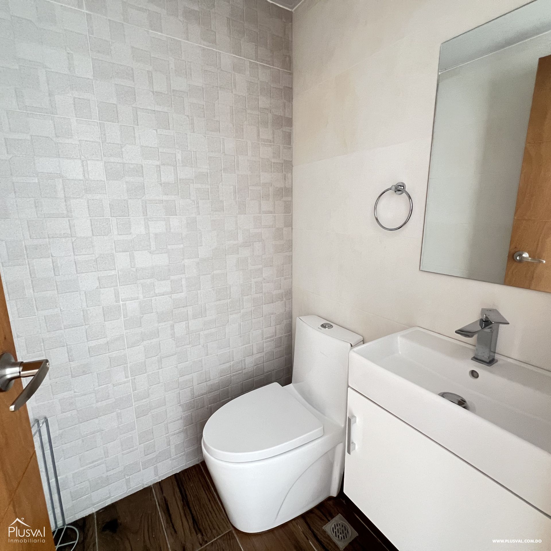 Apartamento en alquiler en Evaristo Morales 319626