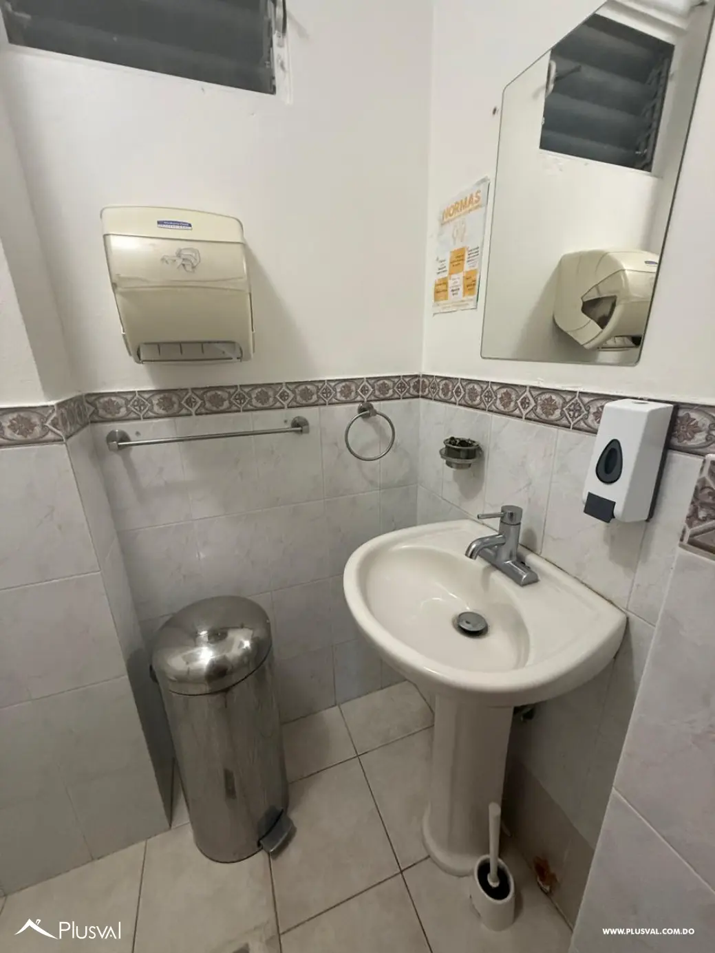 Excelente Casa Comercial en Alquiler 491320