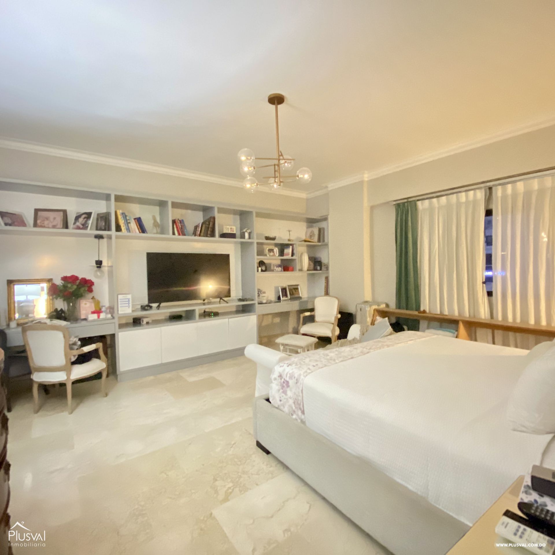 Apartamento Clásico modernizado en Paraíso con Amplios Espacios 380120