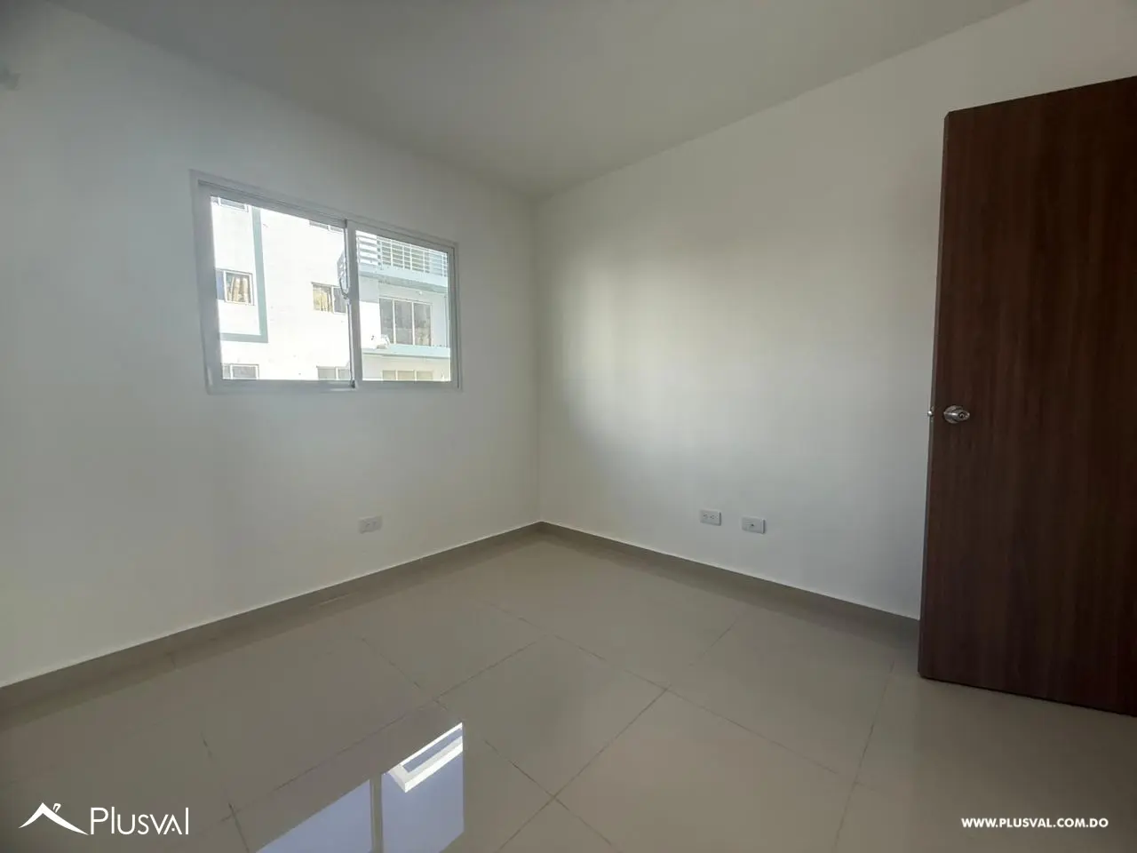 Apartamentos Modernos con Terraza y Patio en Santo Domingo Oeste 503875