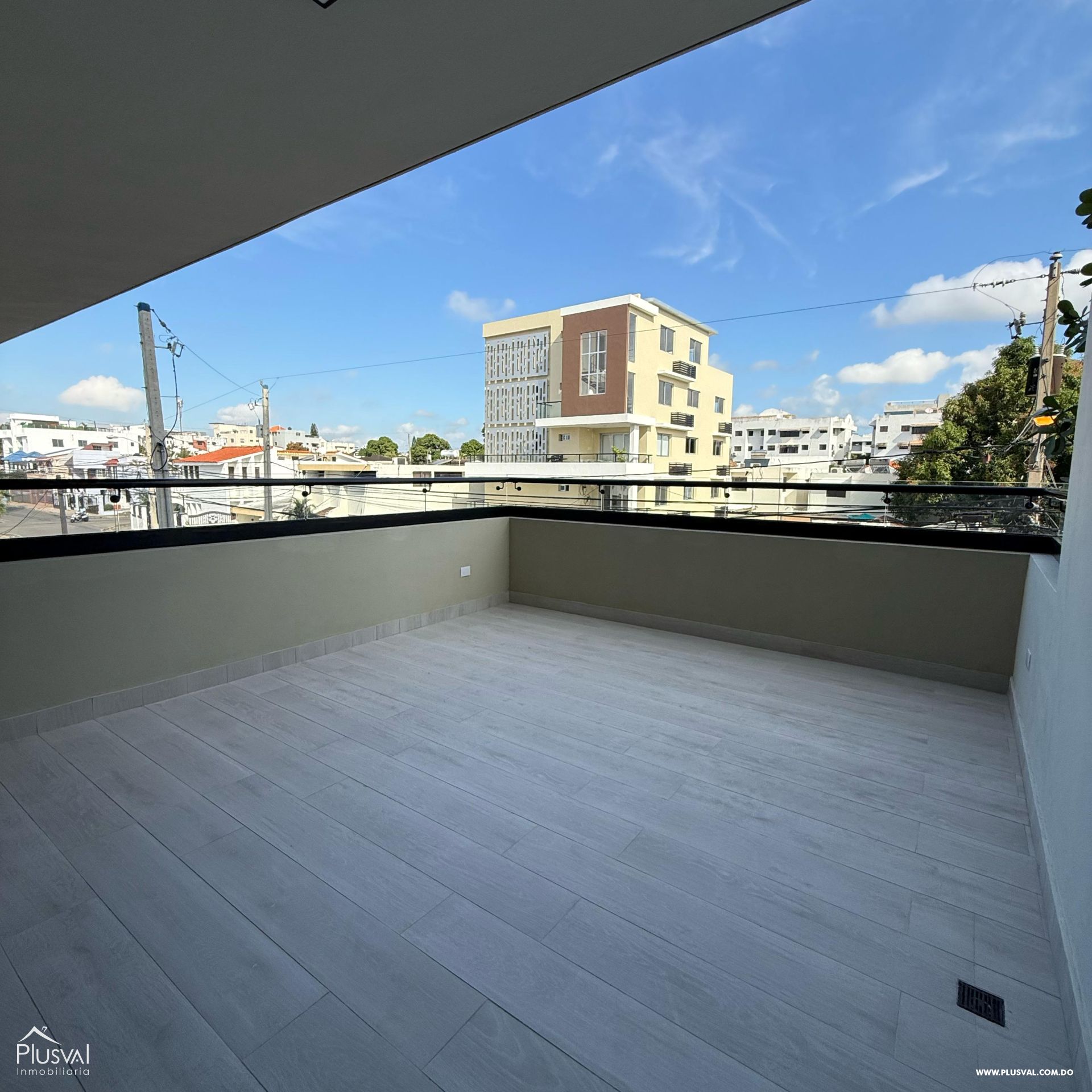 Apartamentos en torre moderna en La Moraleja 418983