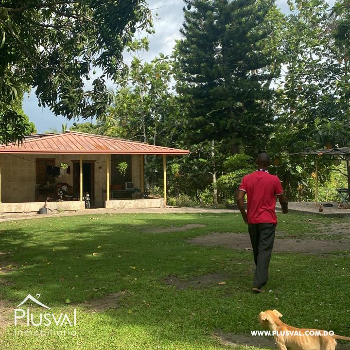 Finca con nave industrial en venta, en  San Cristóbal. 213533