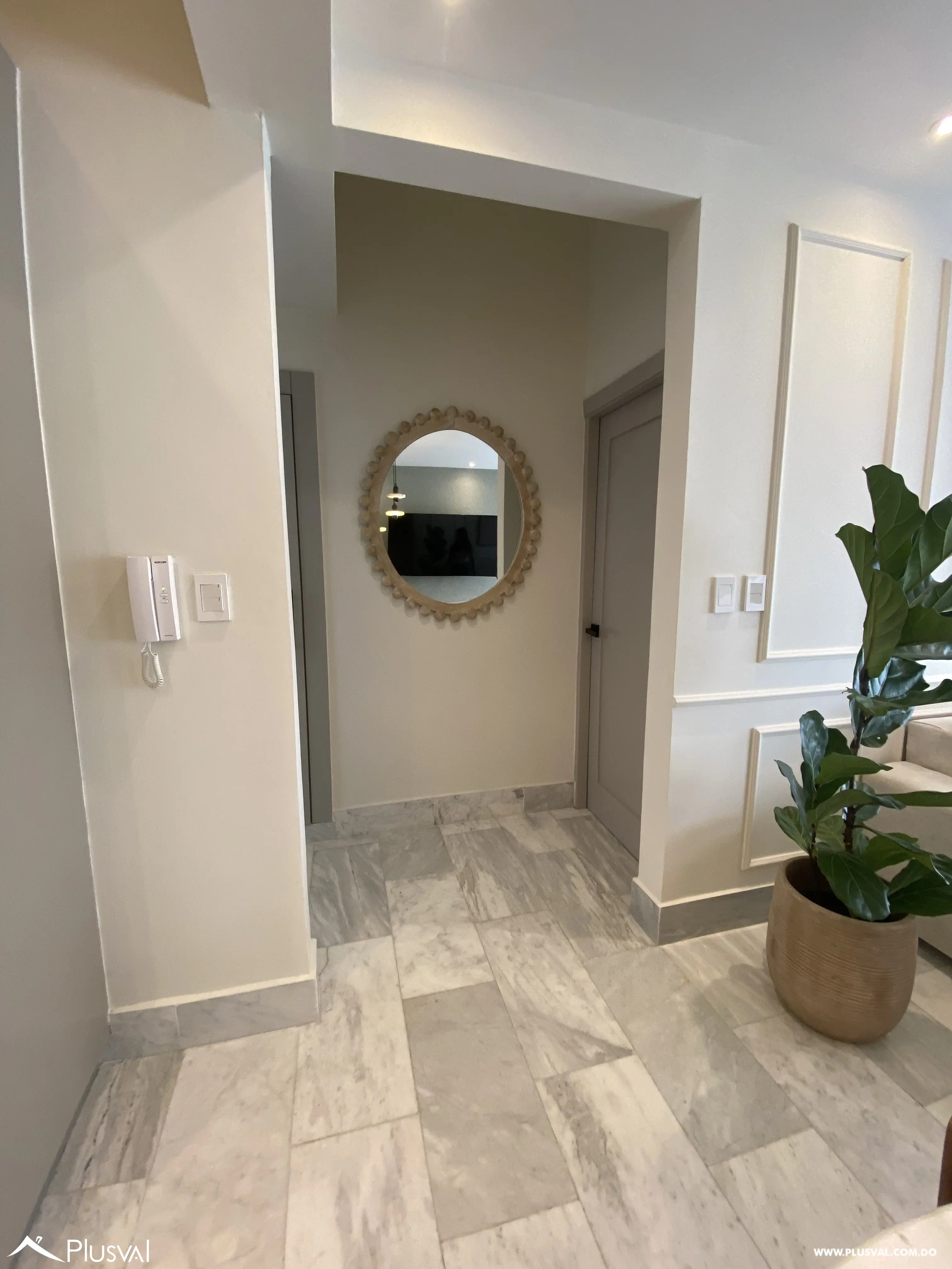 Apartamento Amueblado en Alquiler con Increíbles Vistas en La Esmeralda 517874