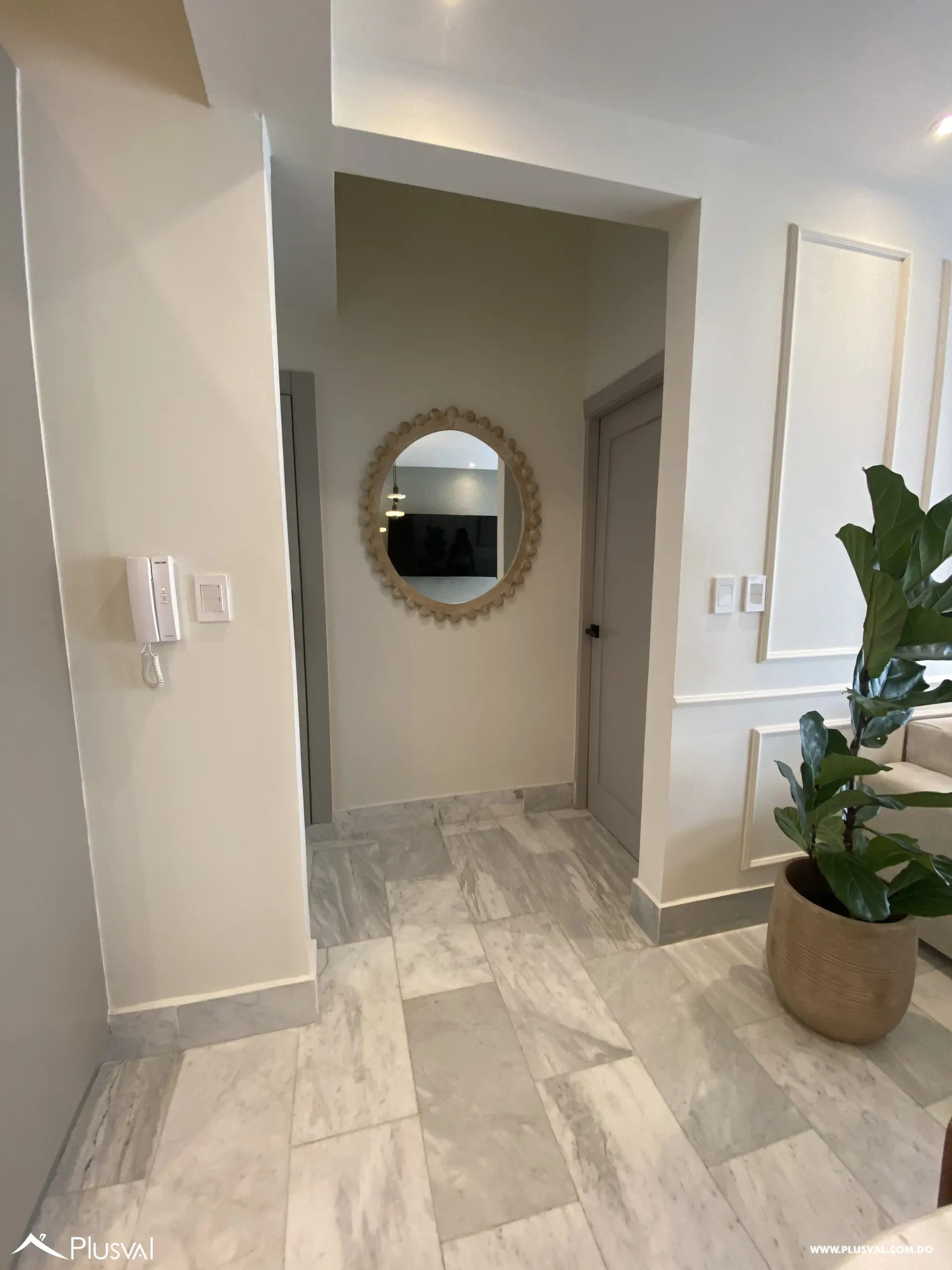 Apartamento Amueblado en Alquiler con Increíbles Vistas en La Esmeralda 517874