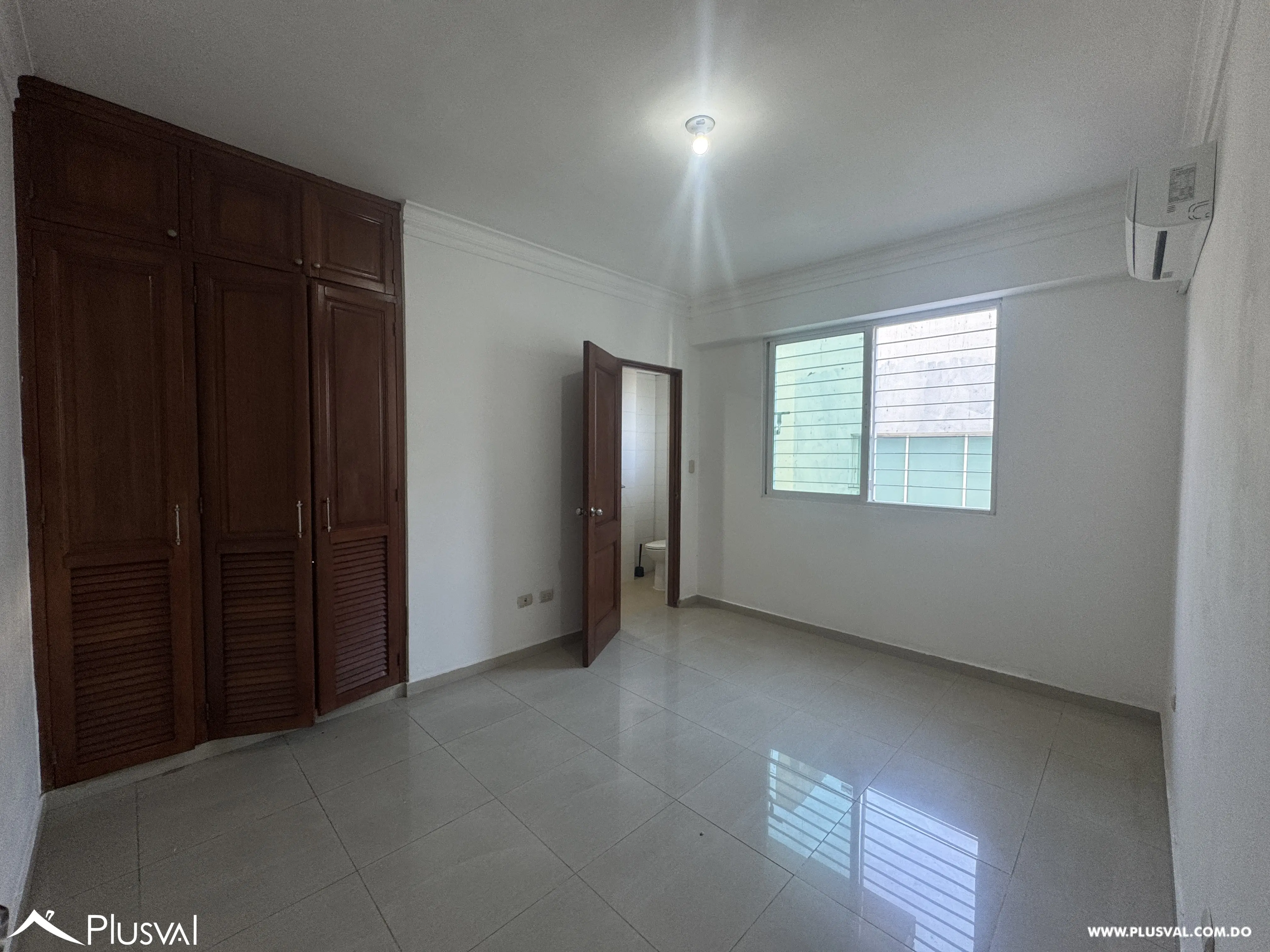 Apartamento de 1 habitación en alquiler en Gazcue con 2 parqueos y mantenimiento incluido 478510