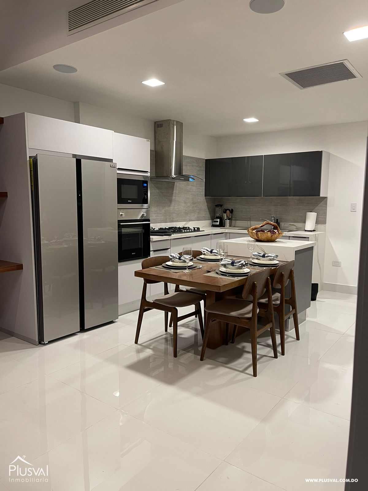 Apartamento de 1 habitación en alquiler + estudio amueblado en Piantini 289490