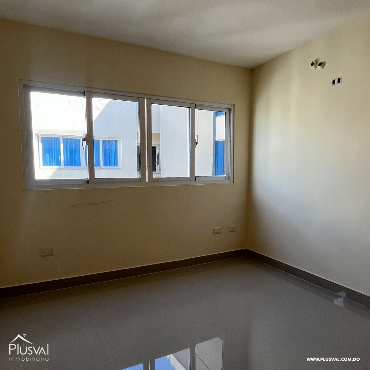 Amplio Apartamento en Venta en Proyecto Privado 418431