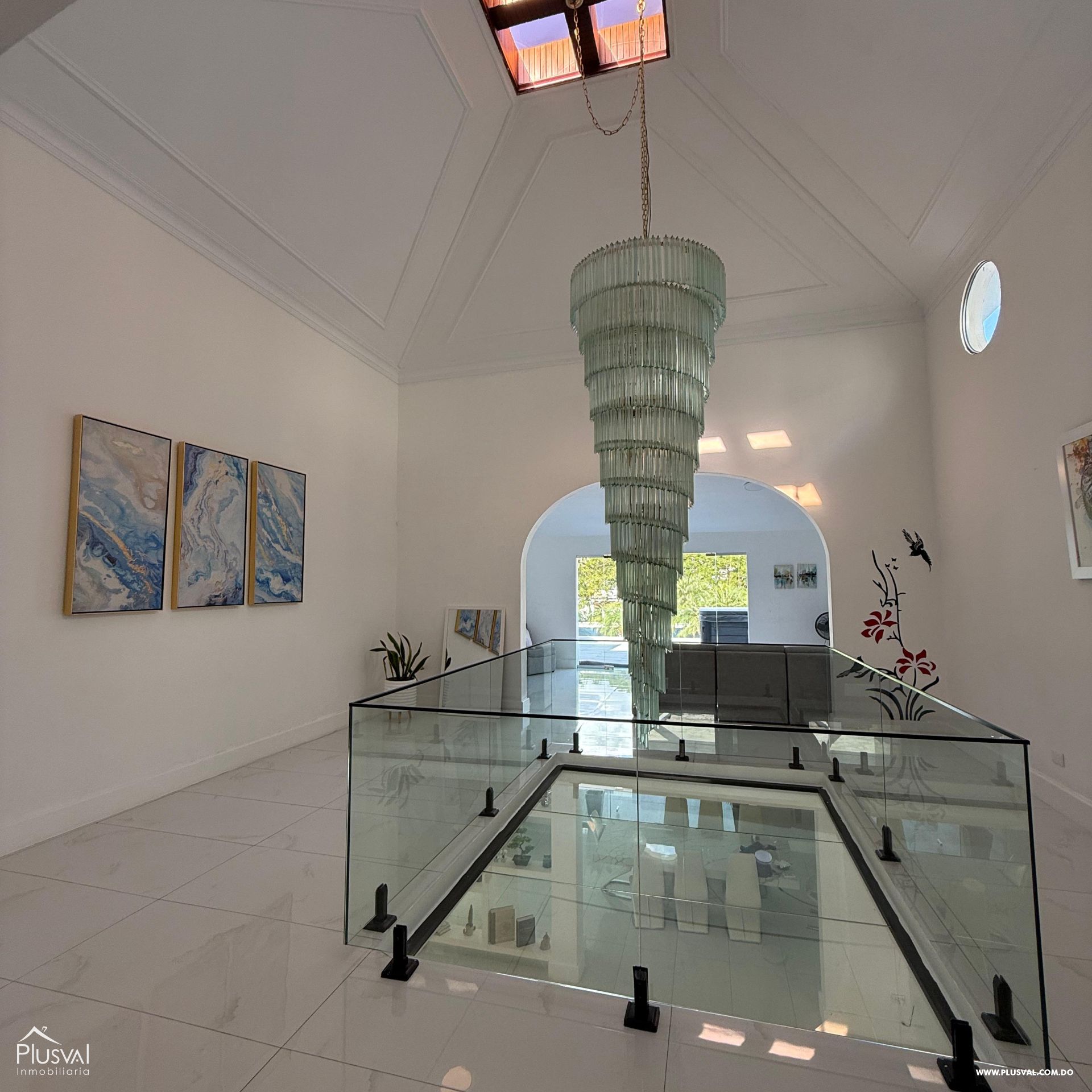 Casa en Venta con Amplios Espacios ubicada en Cerro Alto 410860