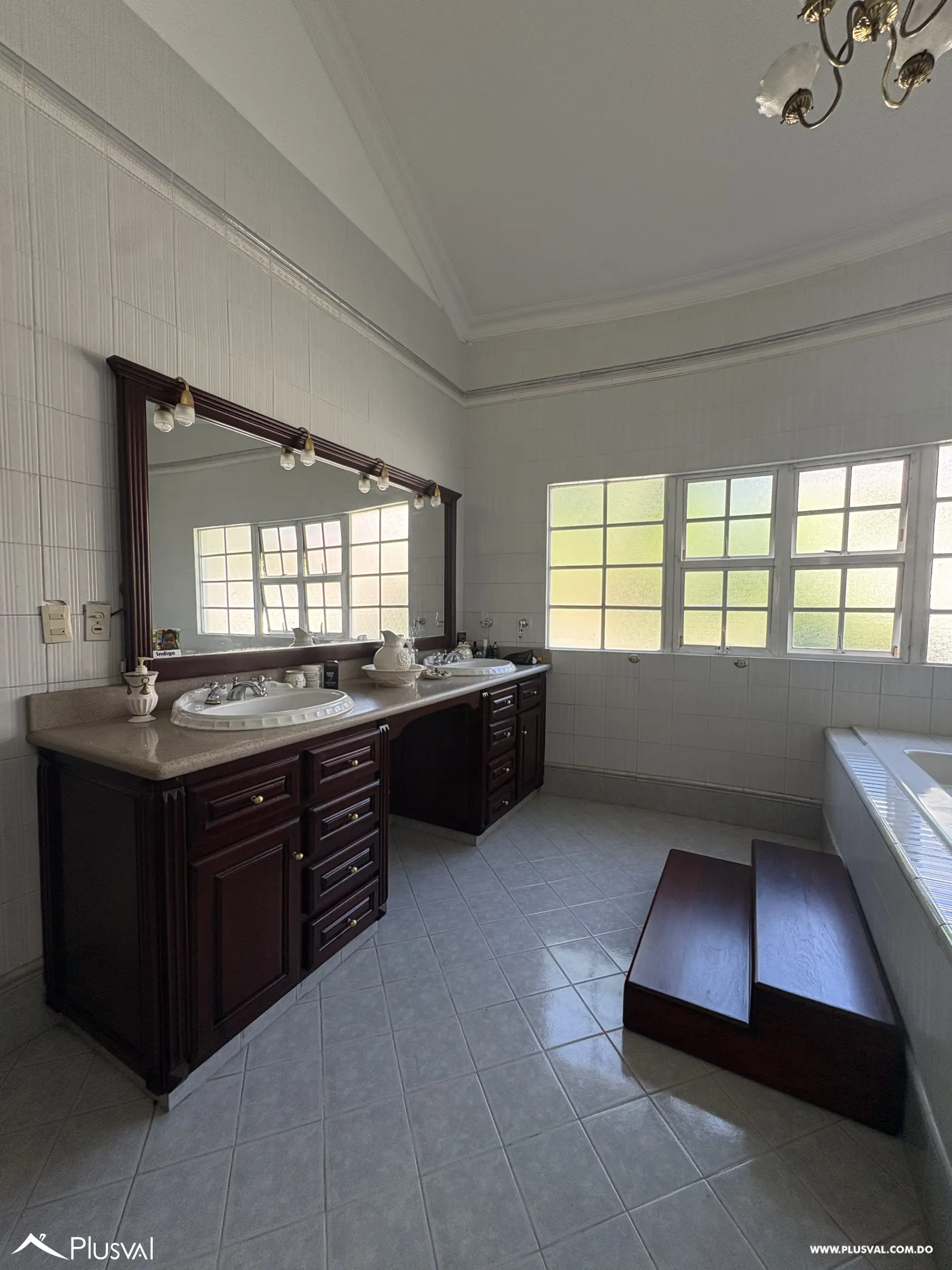 Casa en venta en Altos de Arroyo Hondo III con piscina y hermosa vista. 484717