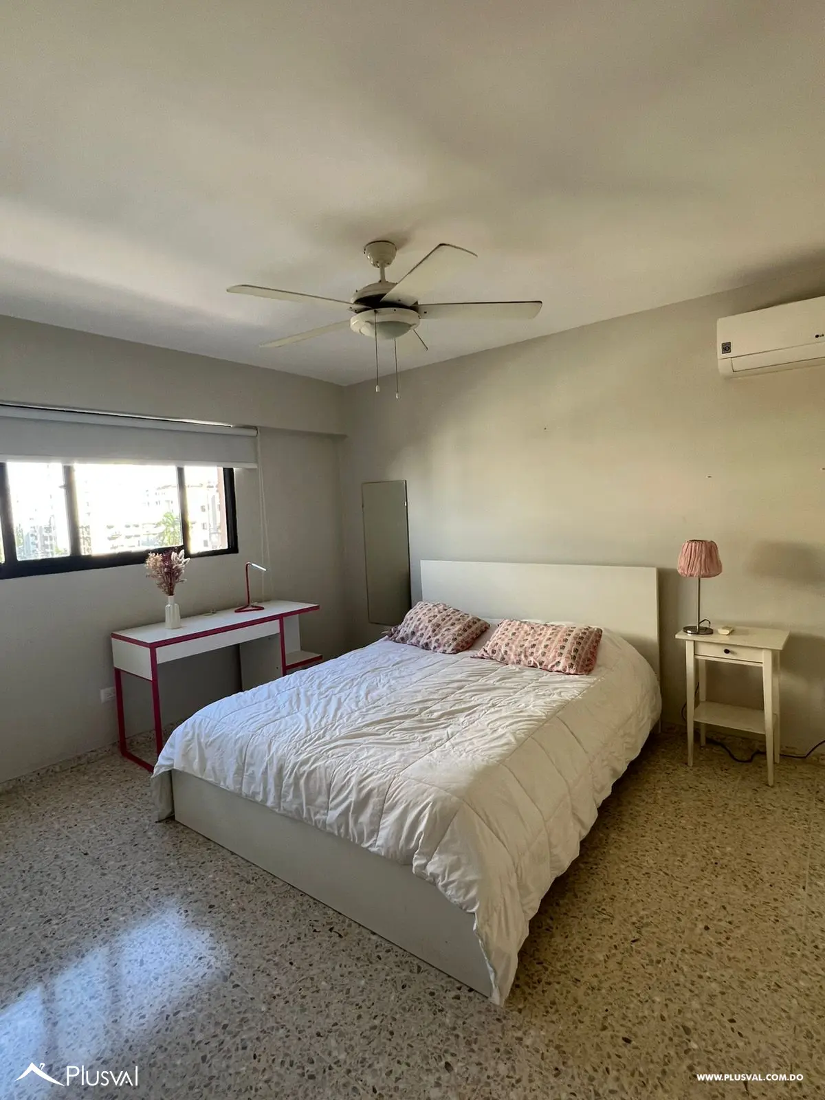 Se alquila apartamento amplio de 3 habitaciones amueblado 502357