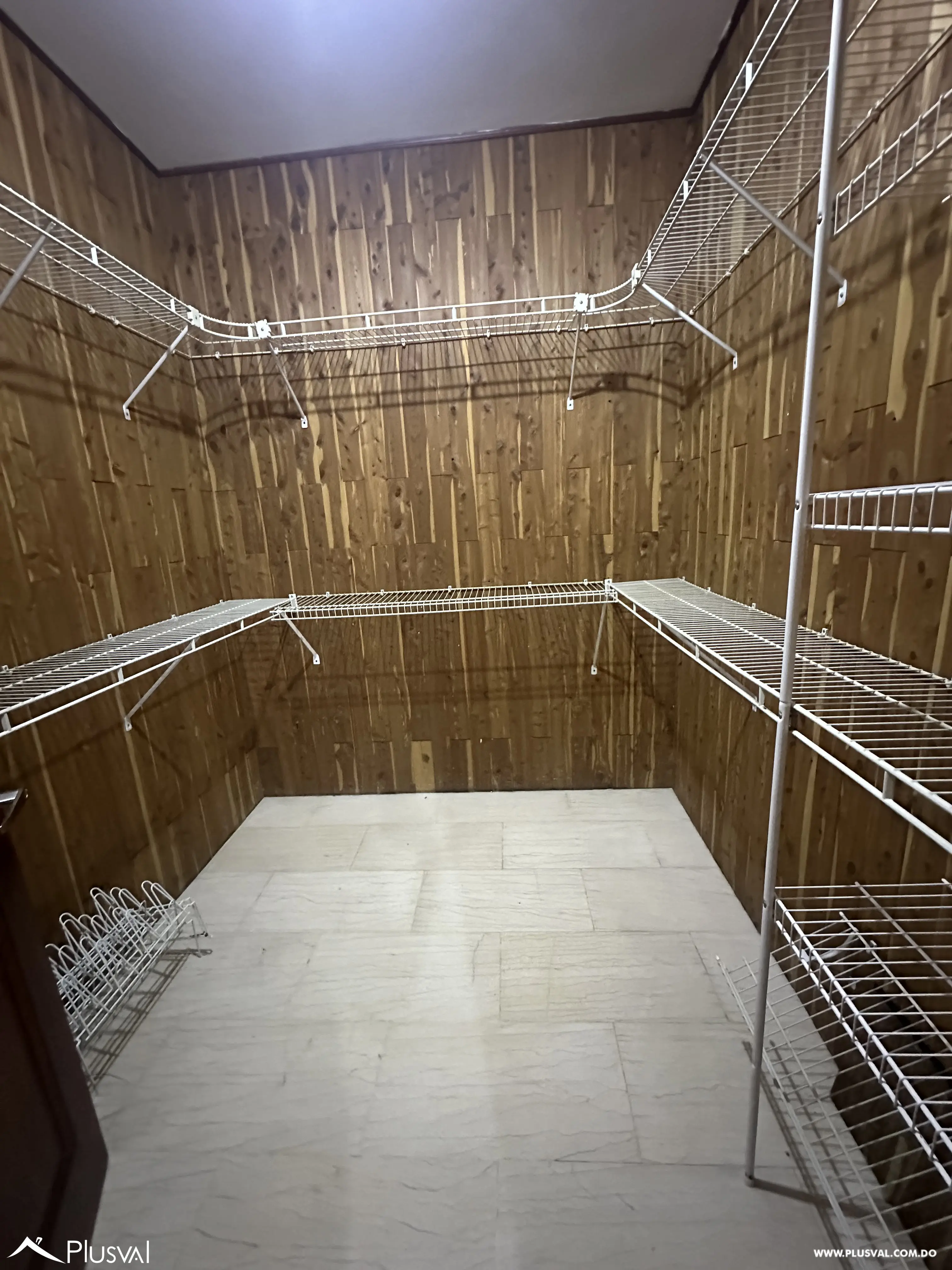 Apartamento en alquiler en Naco de 225mts. 519984