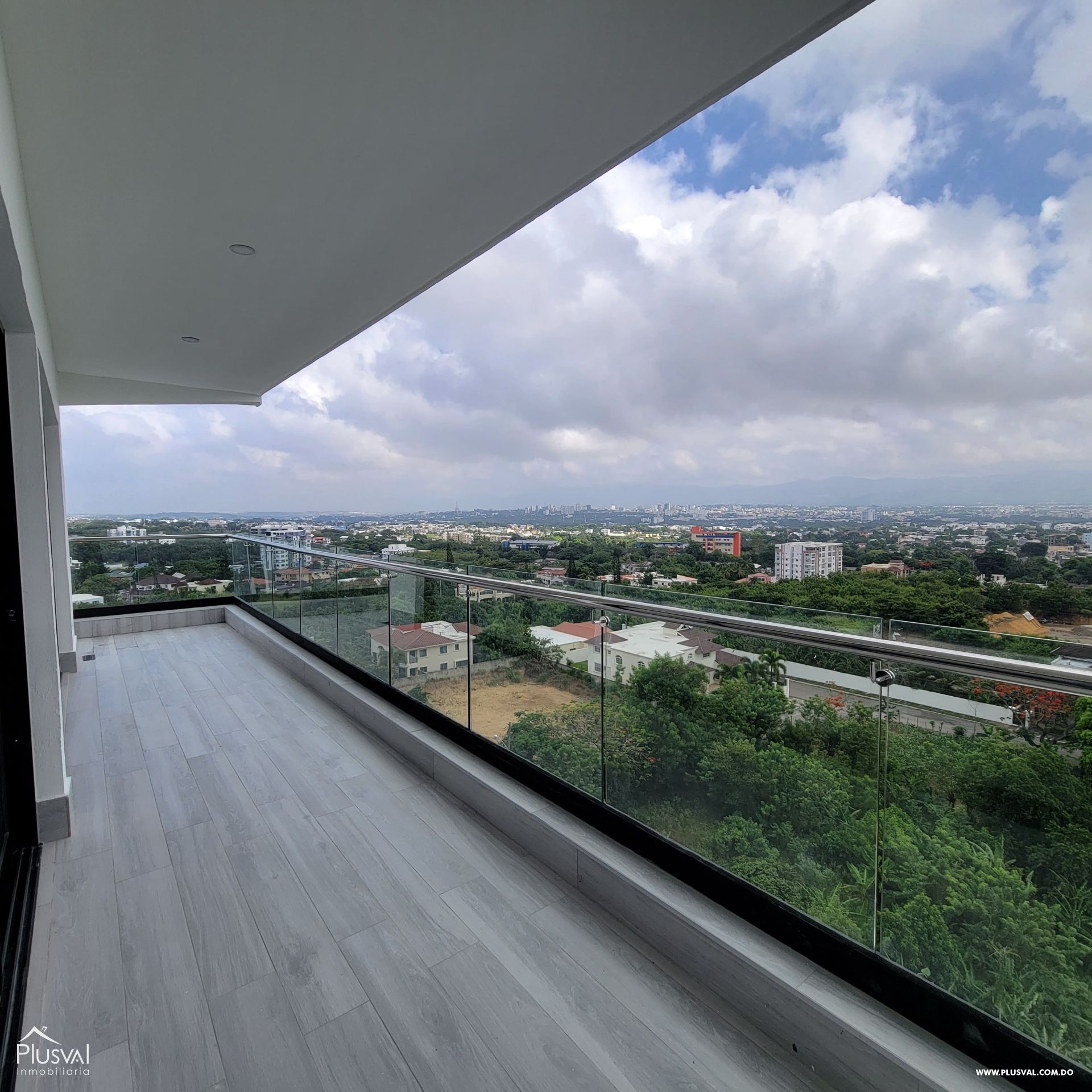 Exclusivo proyecto residencial en venta en la urbanización Thomén 382713