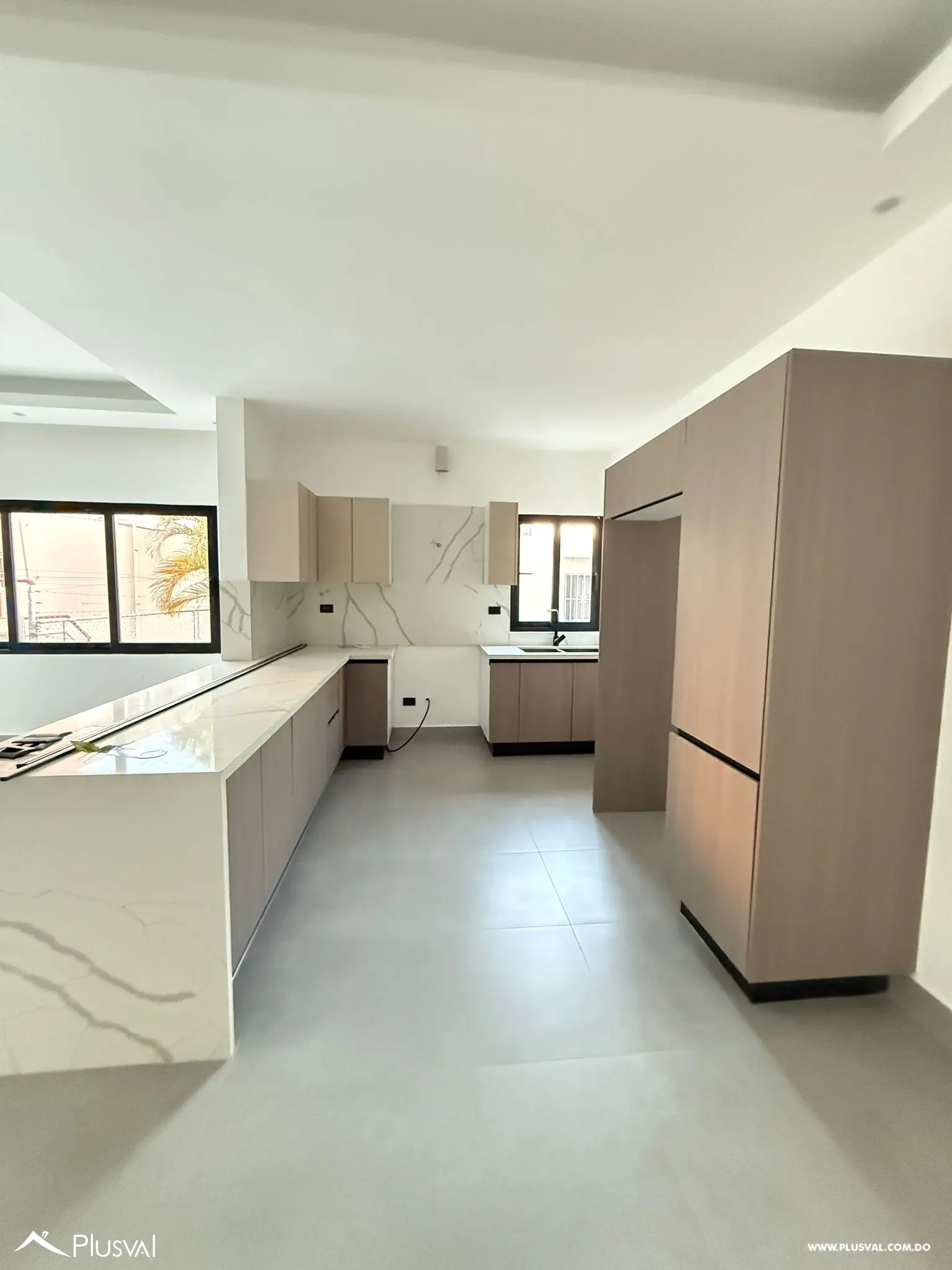 Tu Nuevo Hogar en La Castellana – Moderno y Listo para Estrenar 460608