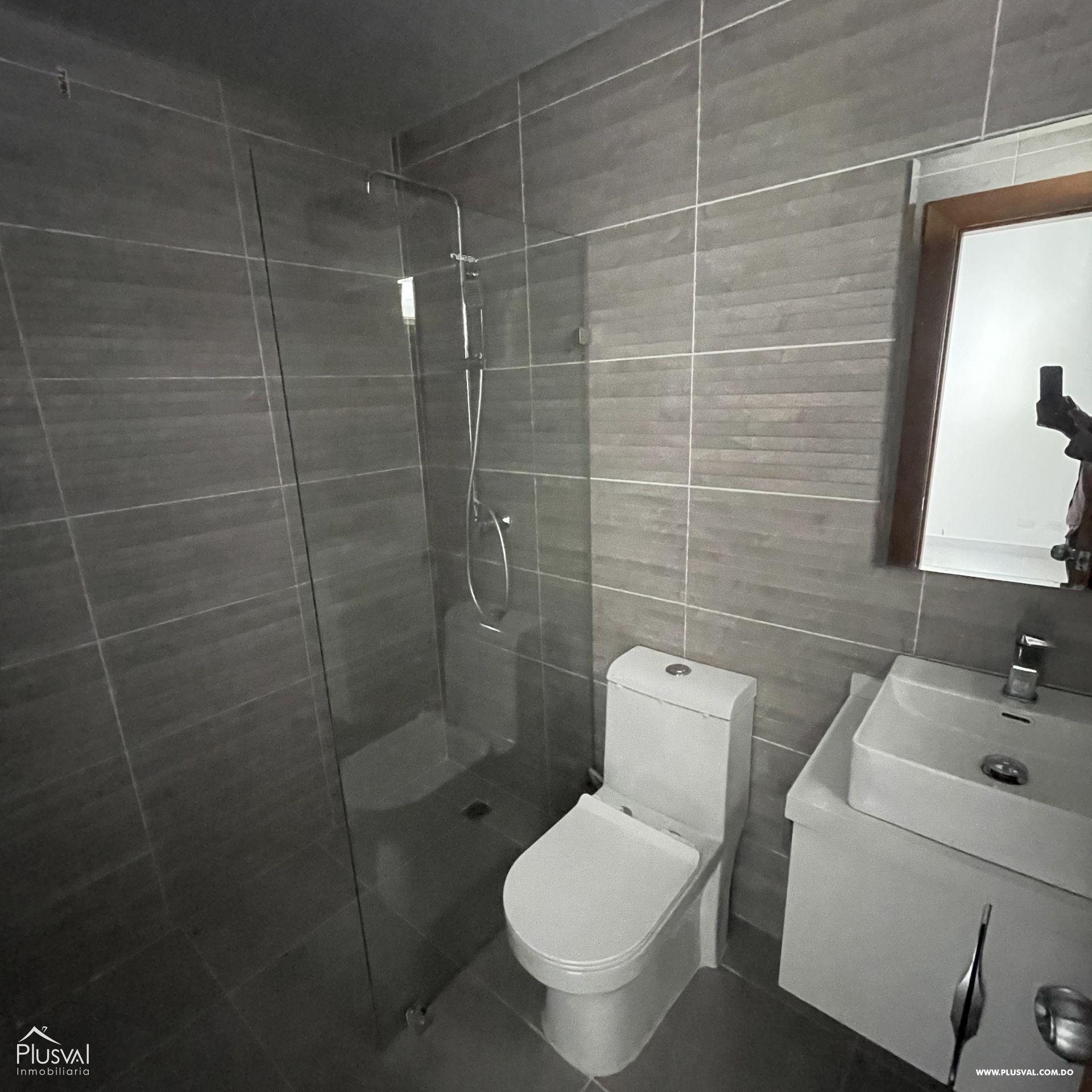 Excelente Apartamento de dos habitaciones con amplia terraza. 427452