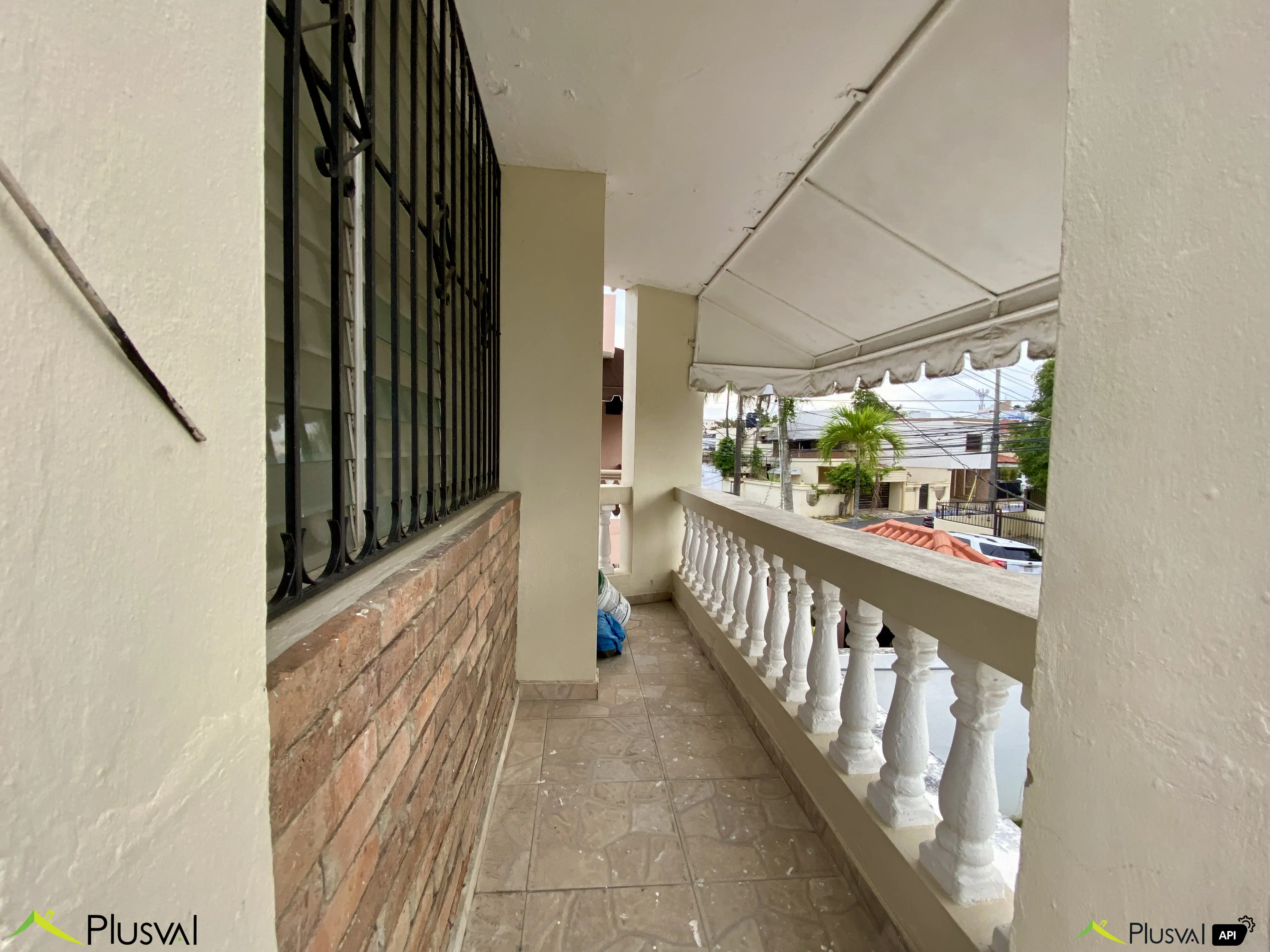 Casa Comercial de Dos Niveles en Alquiler en Urbanización Fernández – Ideal para Oficinas o Negocio 450710