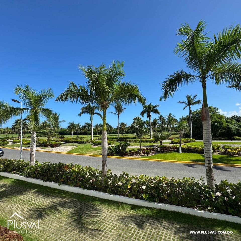 Acogedor apartamento en venta en Cana Rock con vistas al golf 400345