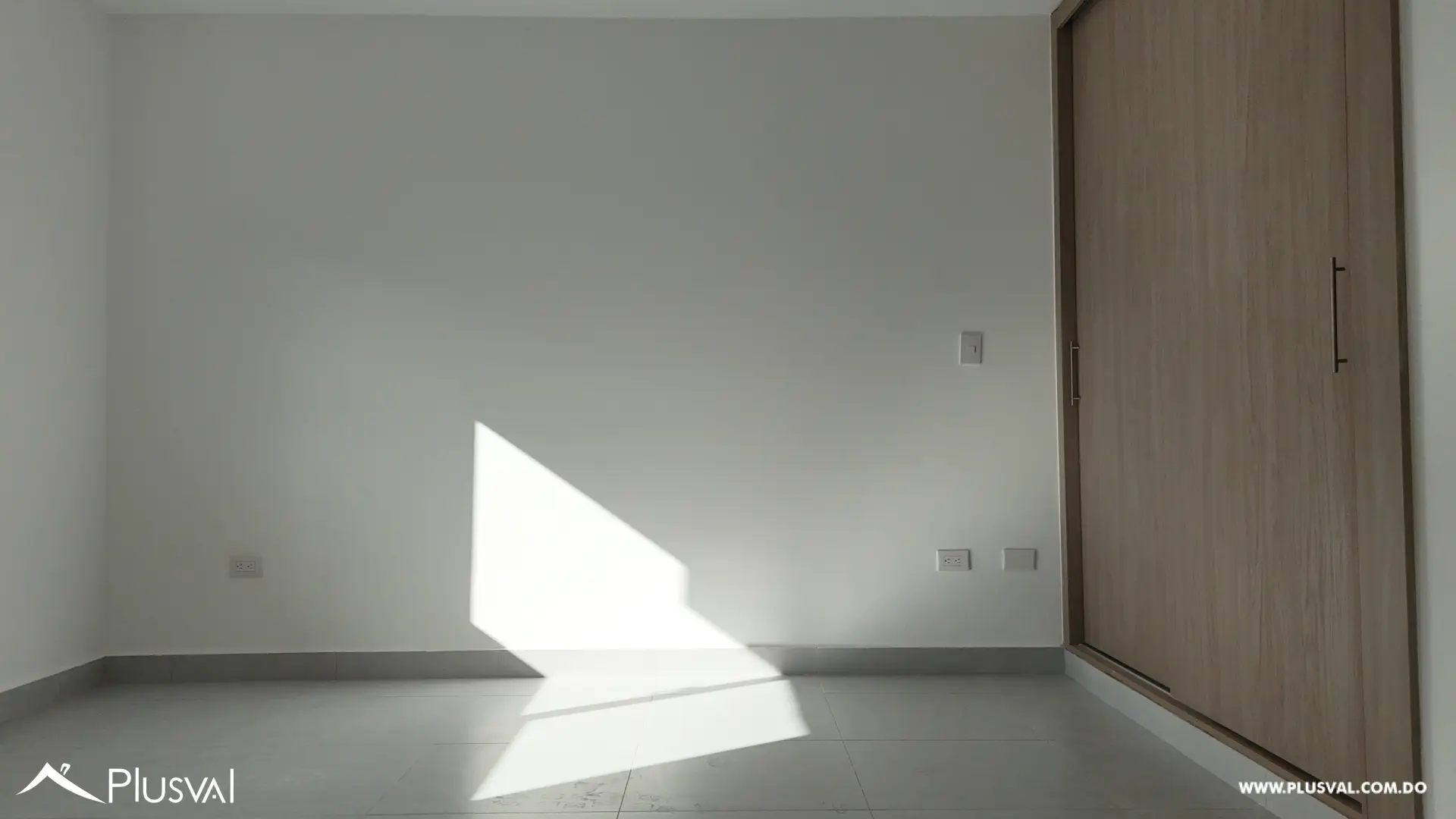 "Exclusivo apartamento con piscina: ¡Vive el lujo y la comodidad! 478481