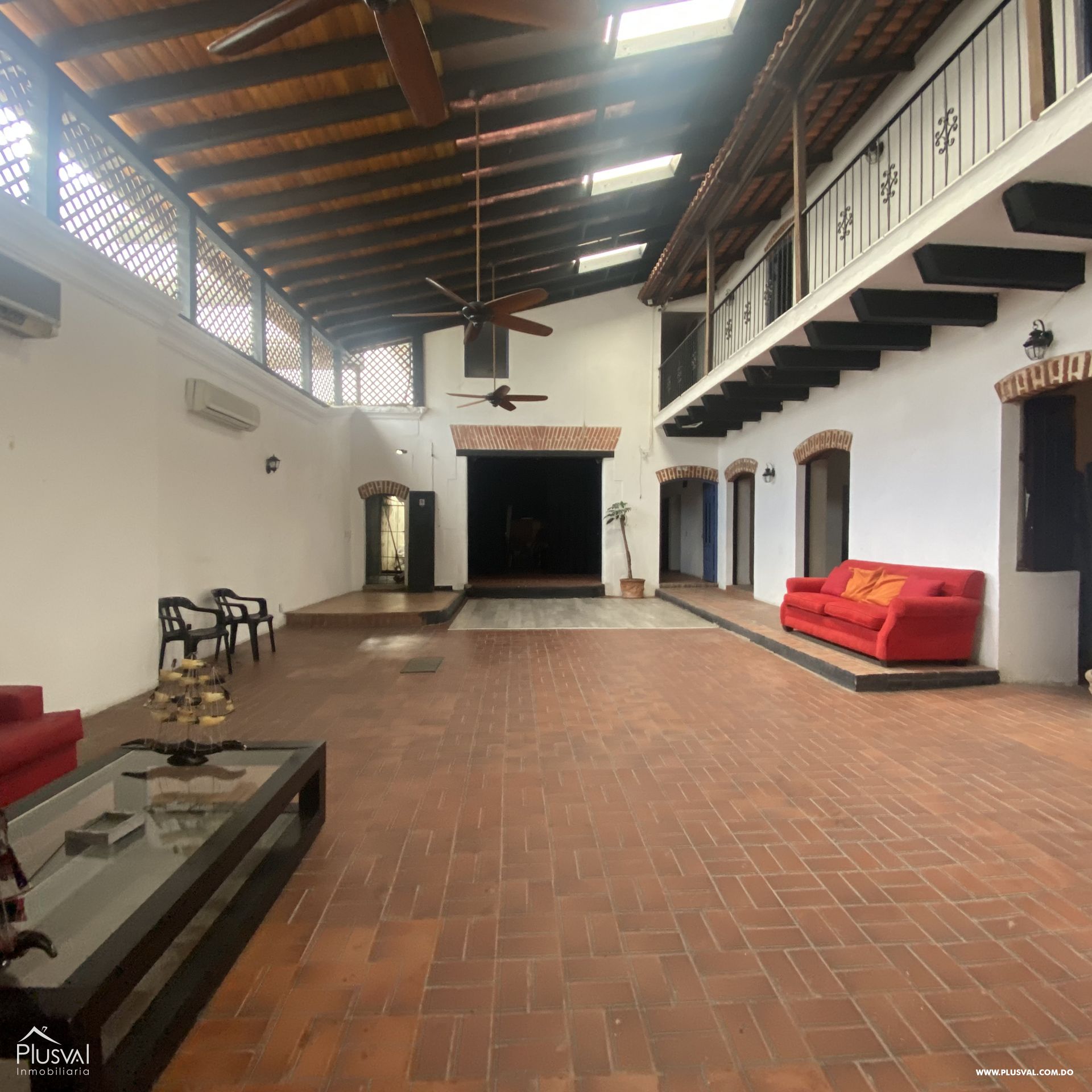Casa Colonial Siglo XVI para Residencia o Comercial. Uso mixto aprobado 235336